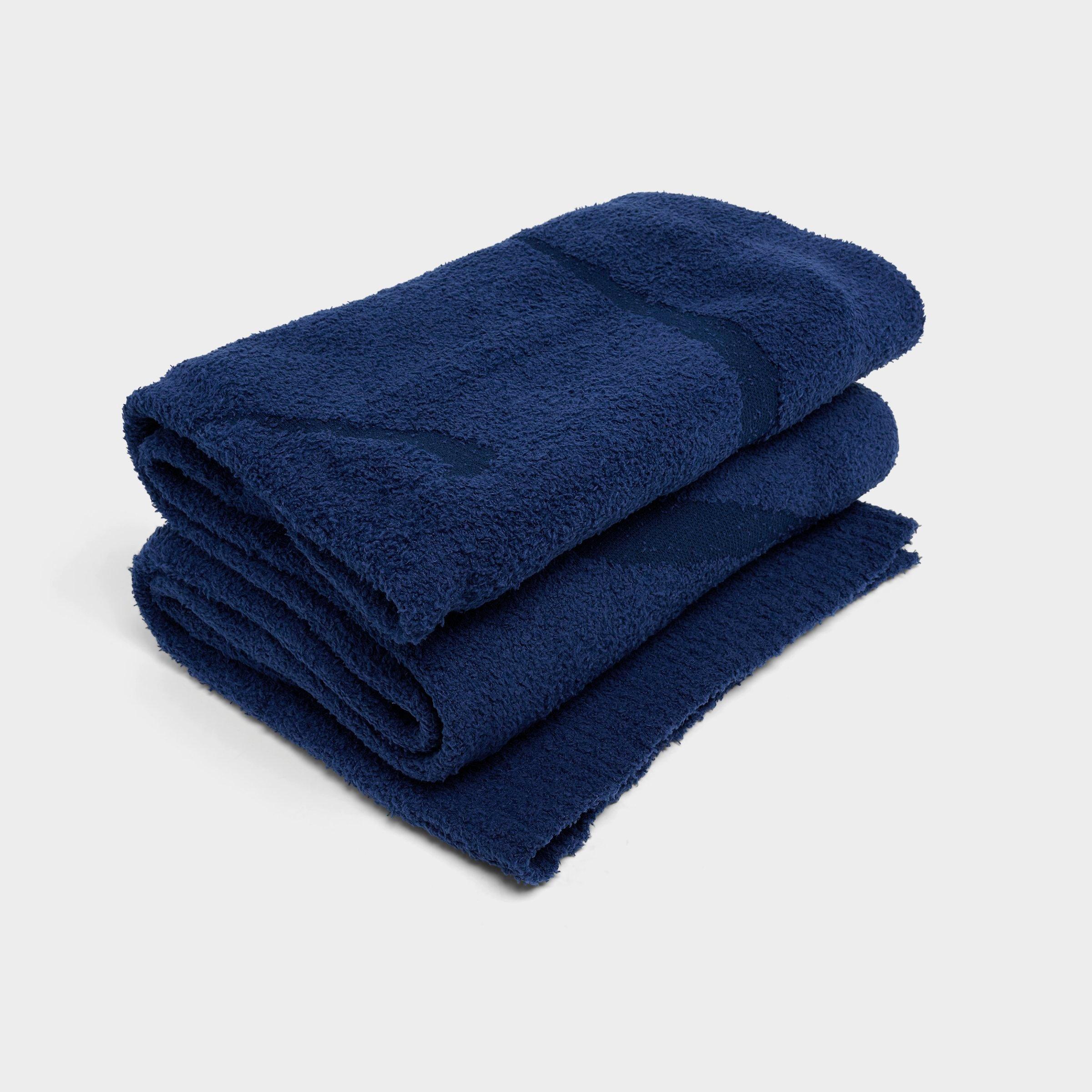 Nike Phoenix Cozy Boucle Blanket