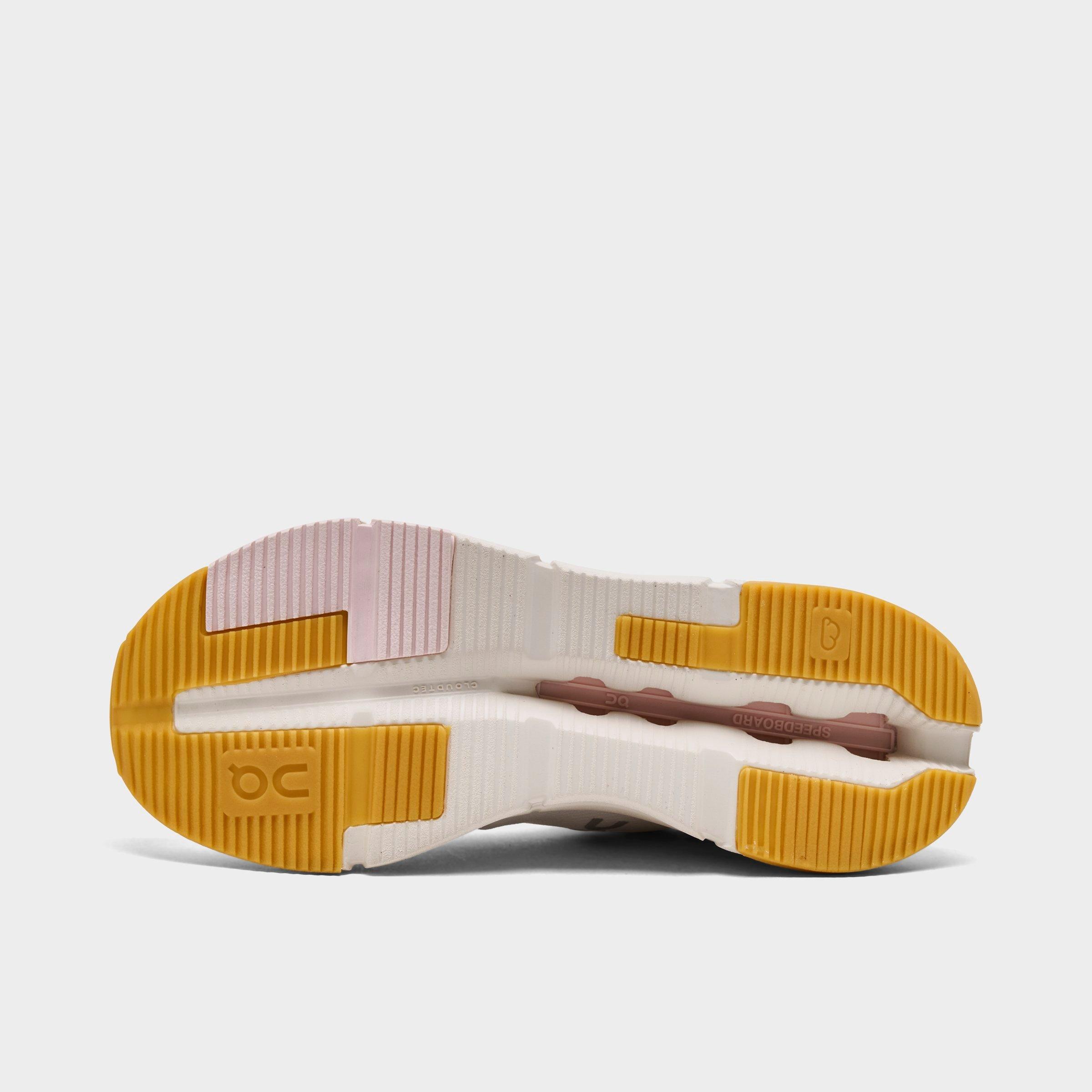 Women's On Cloudnova Running Shoes