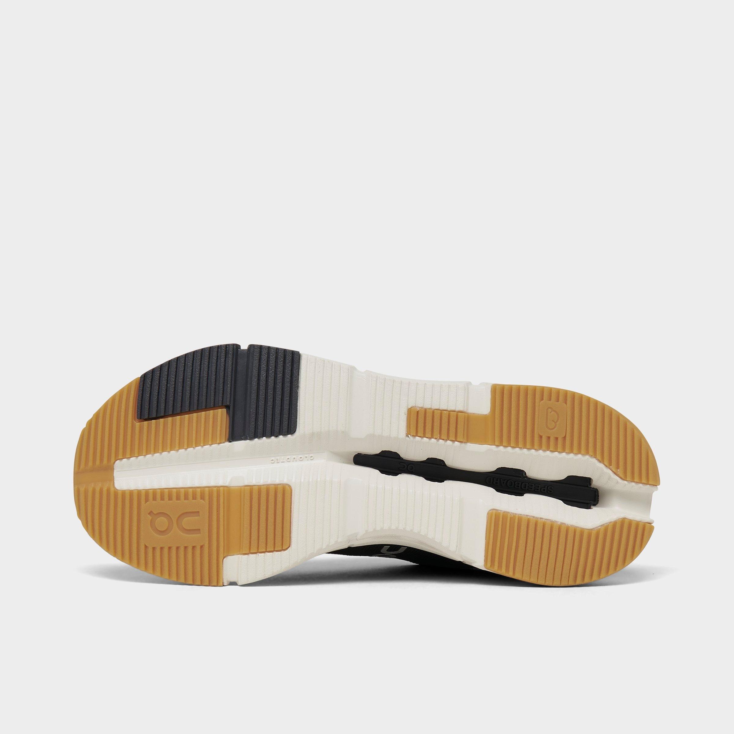 Women's On Cloudnova Form Running Shoes