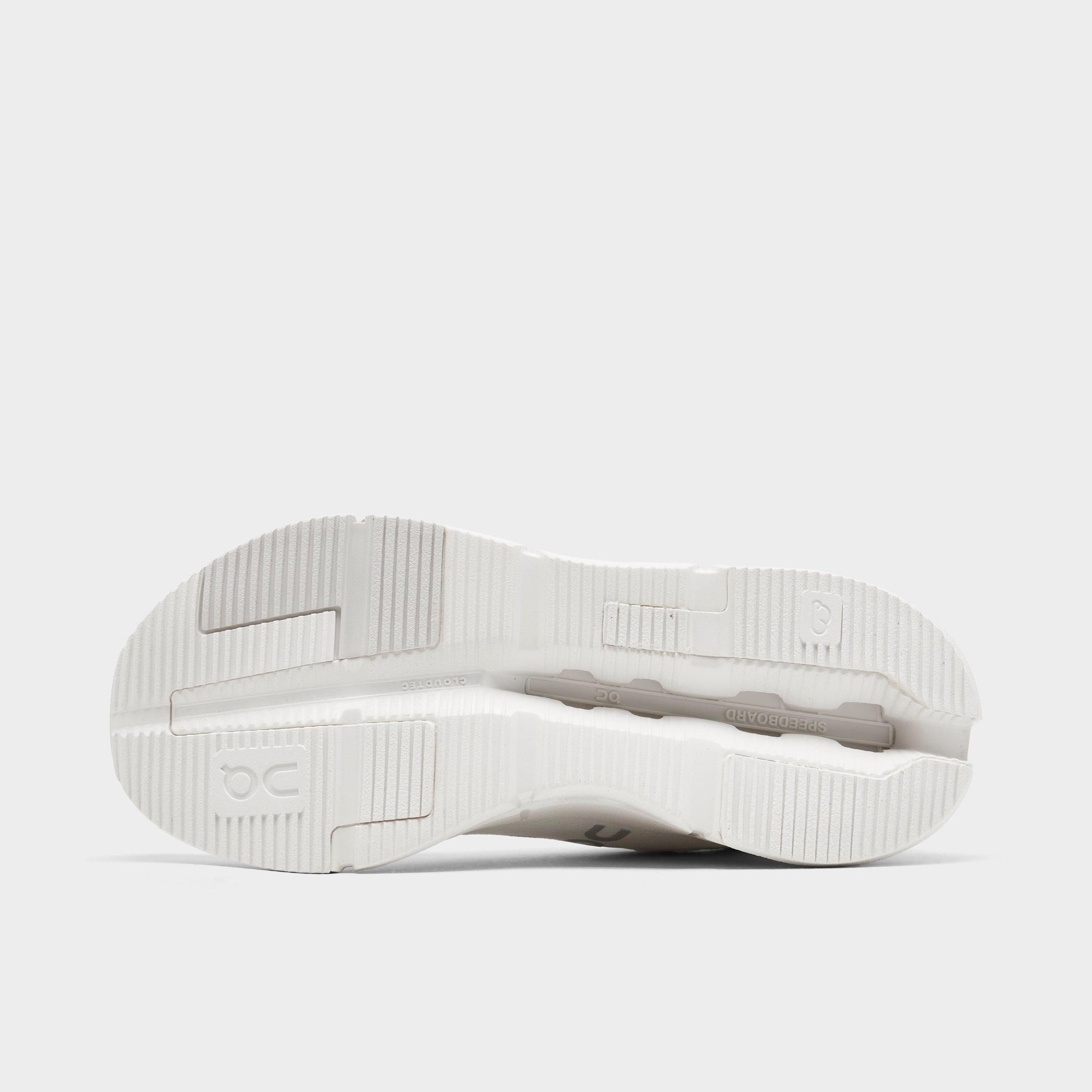 Women's On Cloudnova 2 Running Shoes