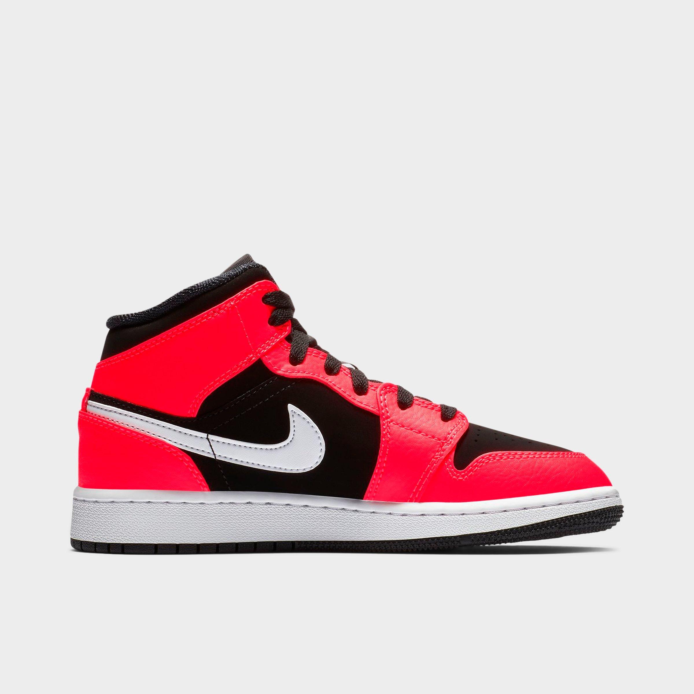 Big Kids' Air Jordan Retro 1 Mid Casual Shoes