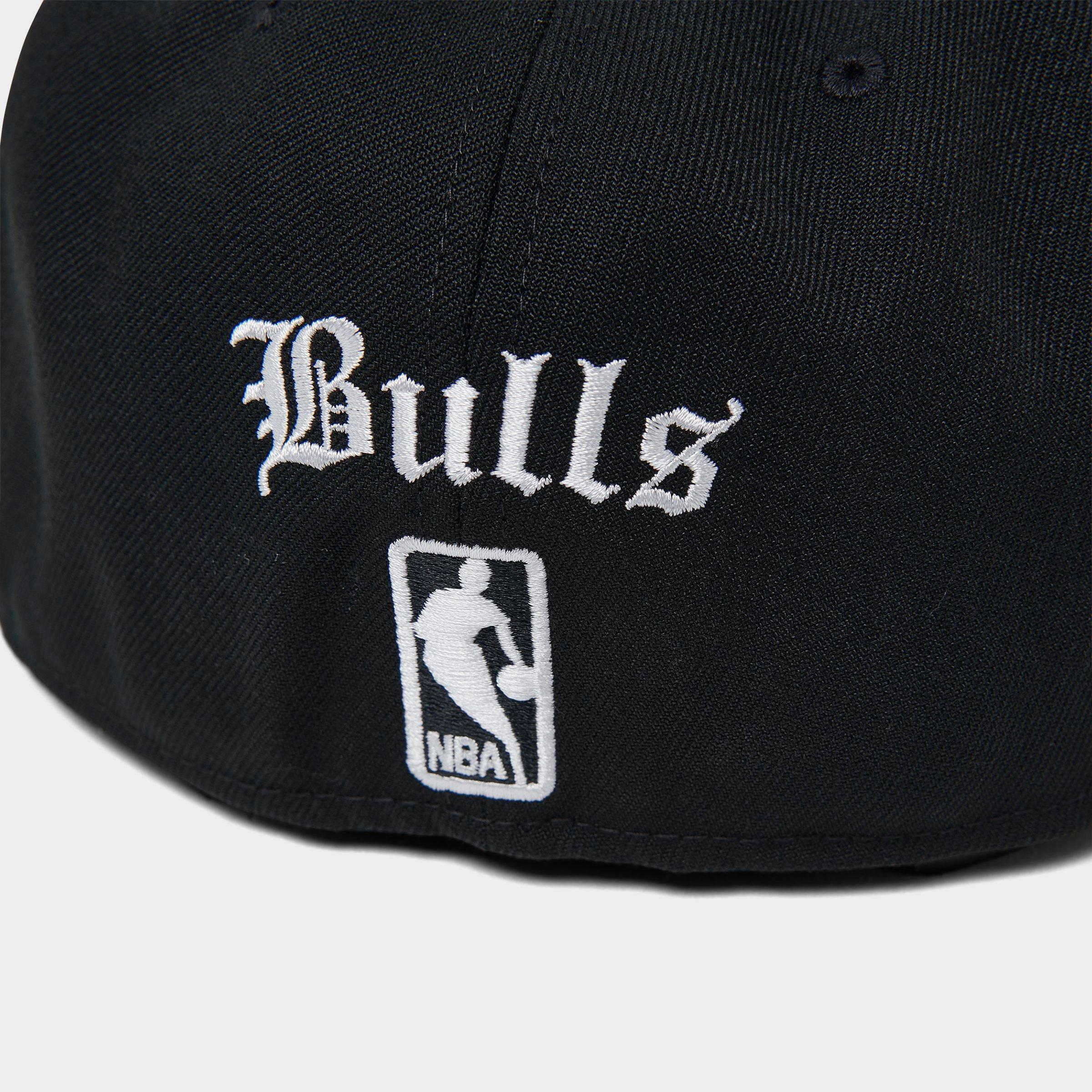 New Era Chicago Bulls NBA 59FIFTY Gothic Fitted Hat