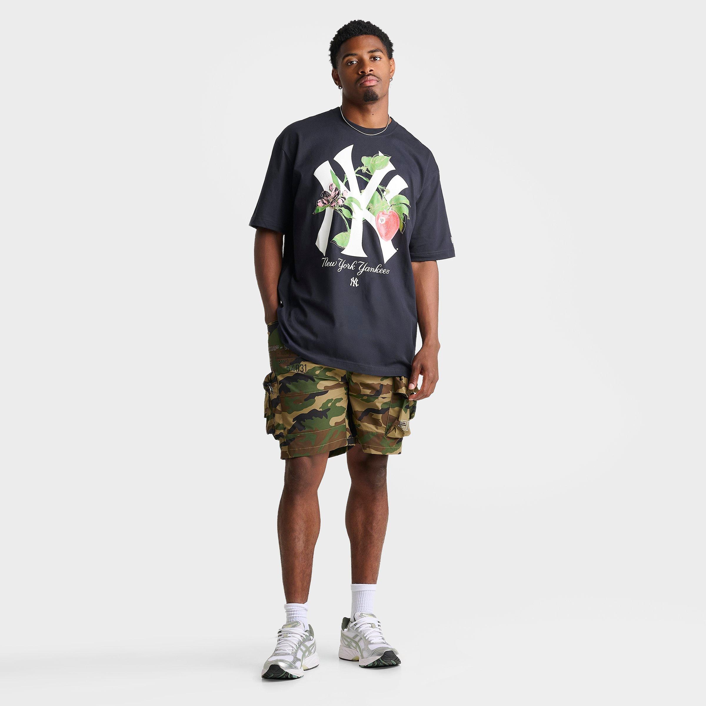 Men's New Era York Yankees MLB Calabasas Graphic T-Shirt