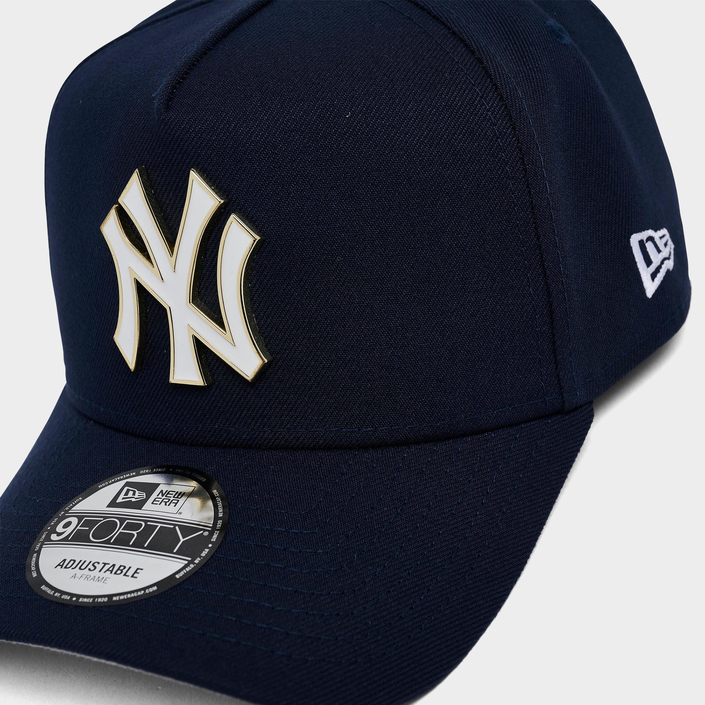 New Era New York Yankees MLB Metal Logo 9FORTY A-Frame Snapback Hat