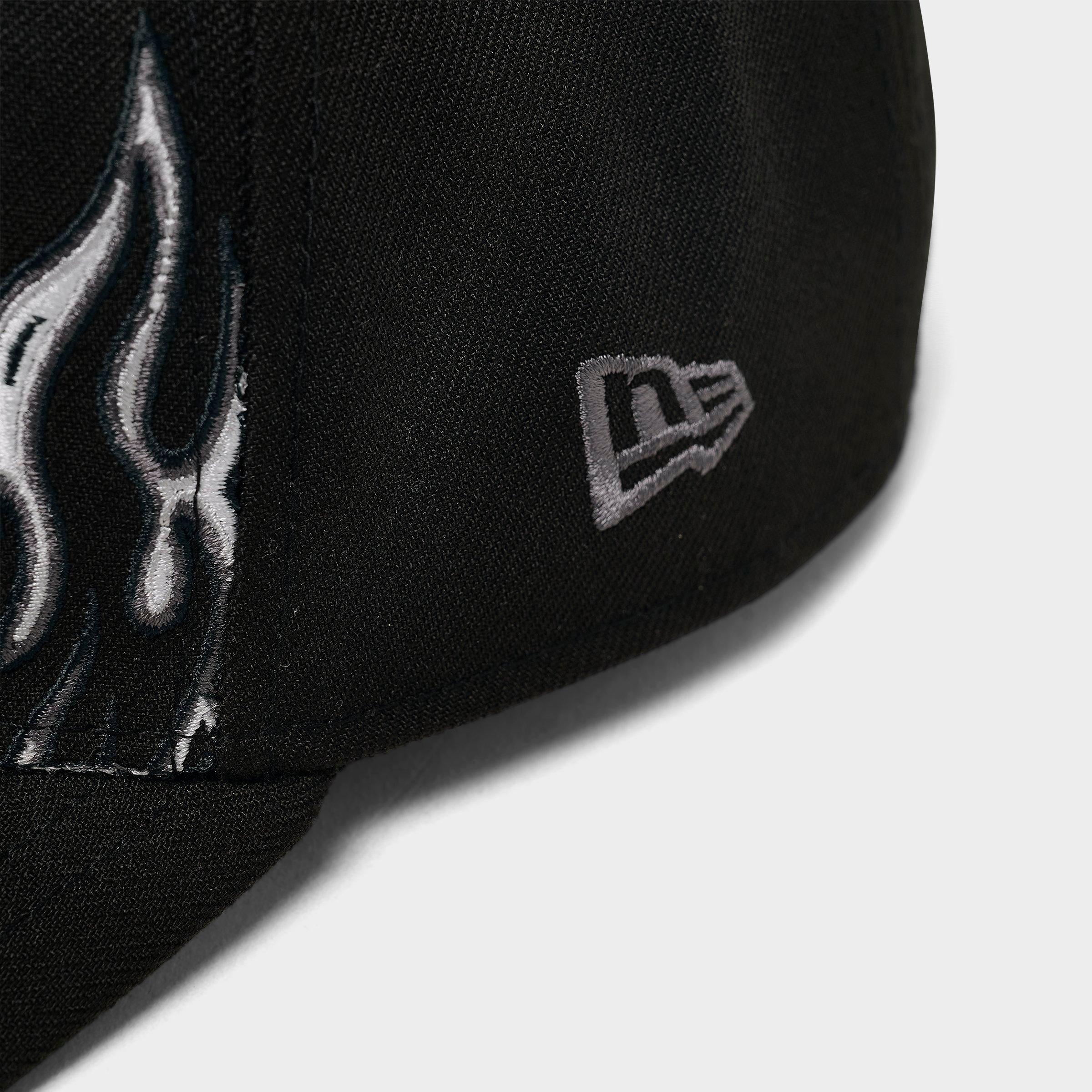 New Era New York Yankees MLB Large Flame Logo 9FORTY A-Frame Snapback Hat