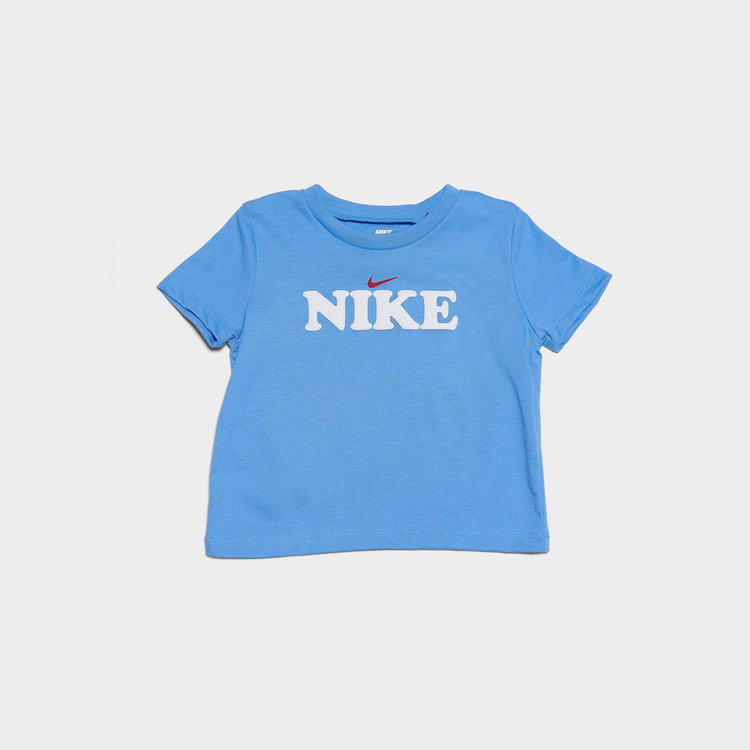 Infant Nike T-Shirt and Shorts Set