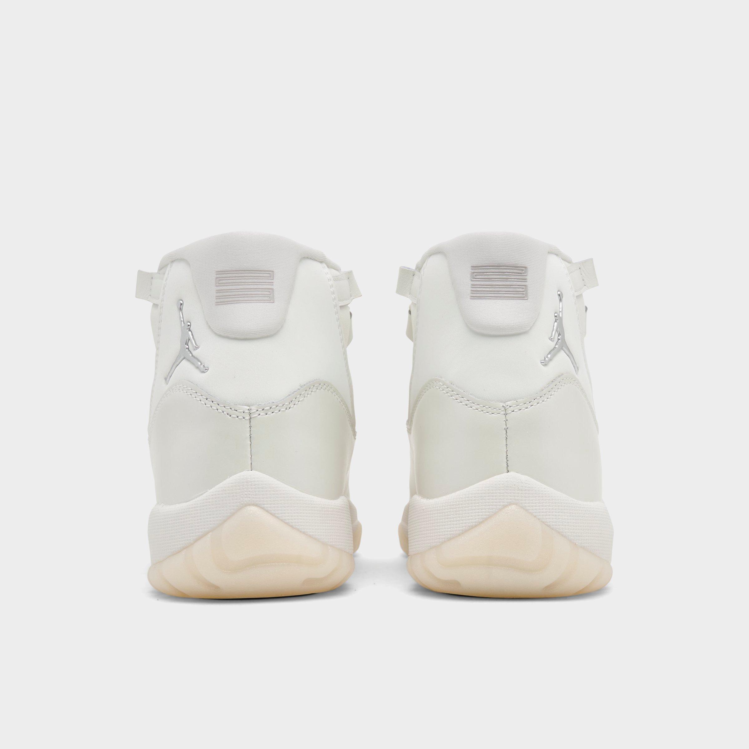 Women's Air Jordan Retro 11 Basketball Shoes