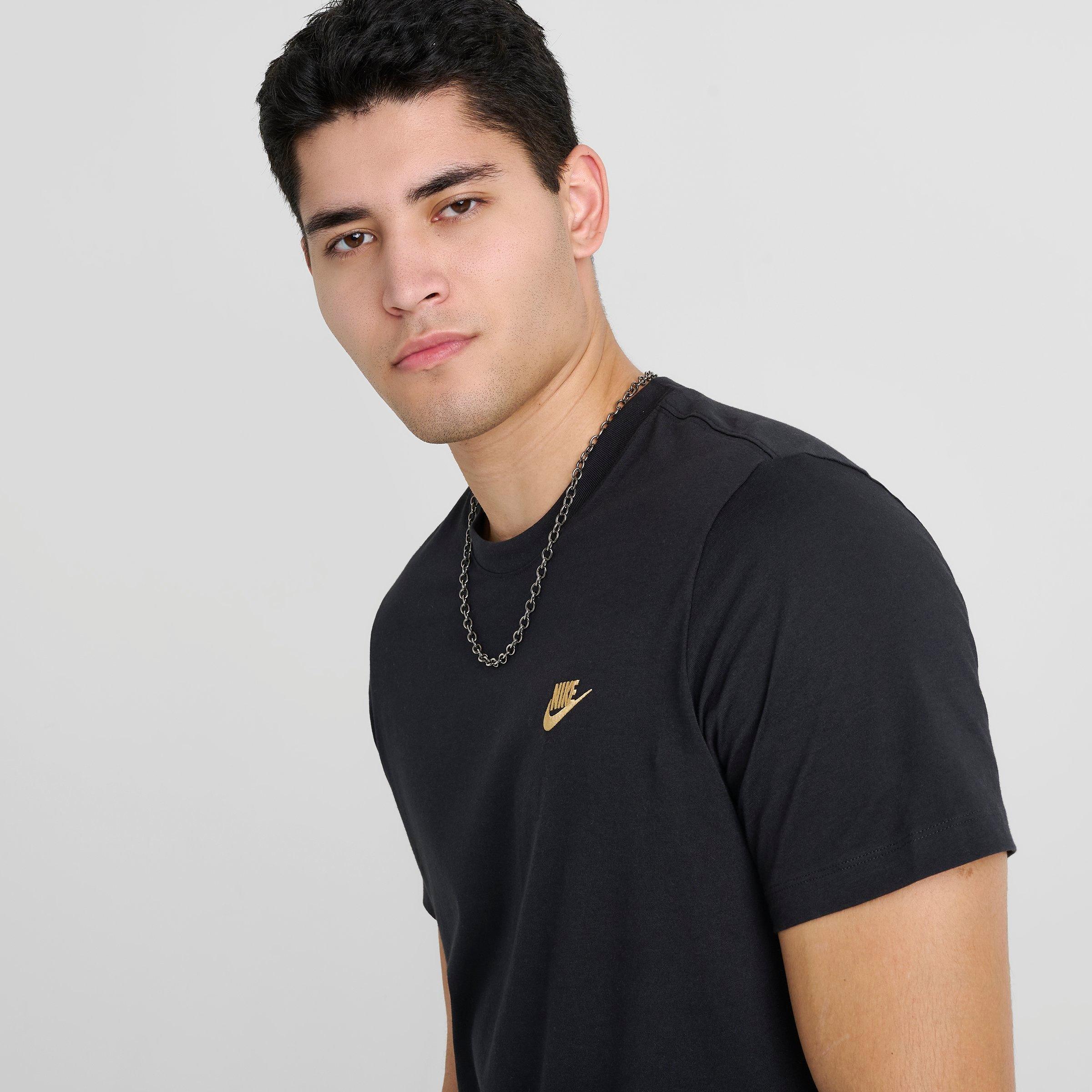 Nike Sportswear Club T-Shirt