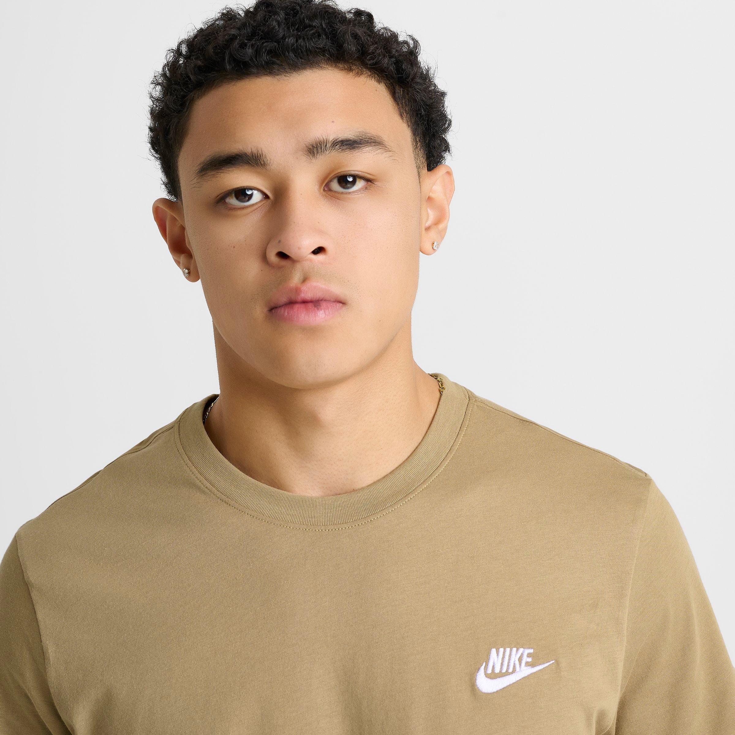 Nike Sportswear Club T-Shirt