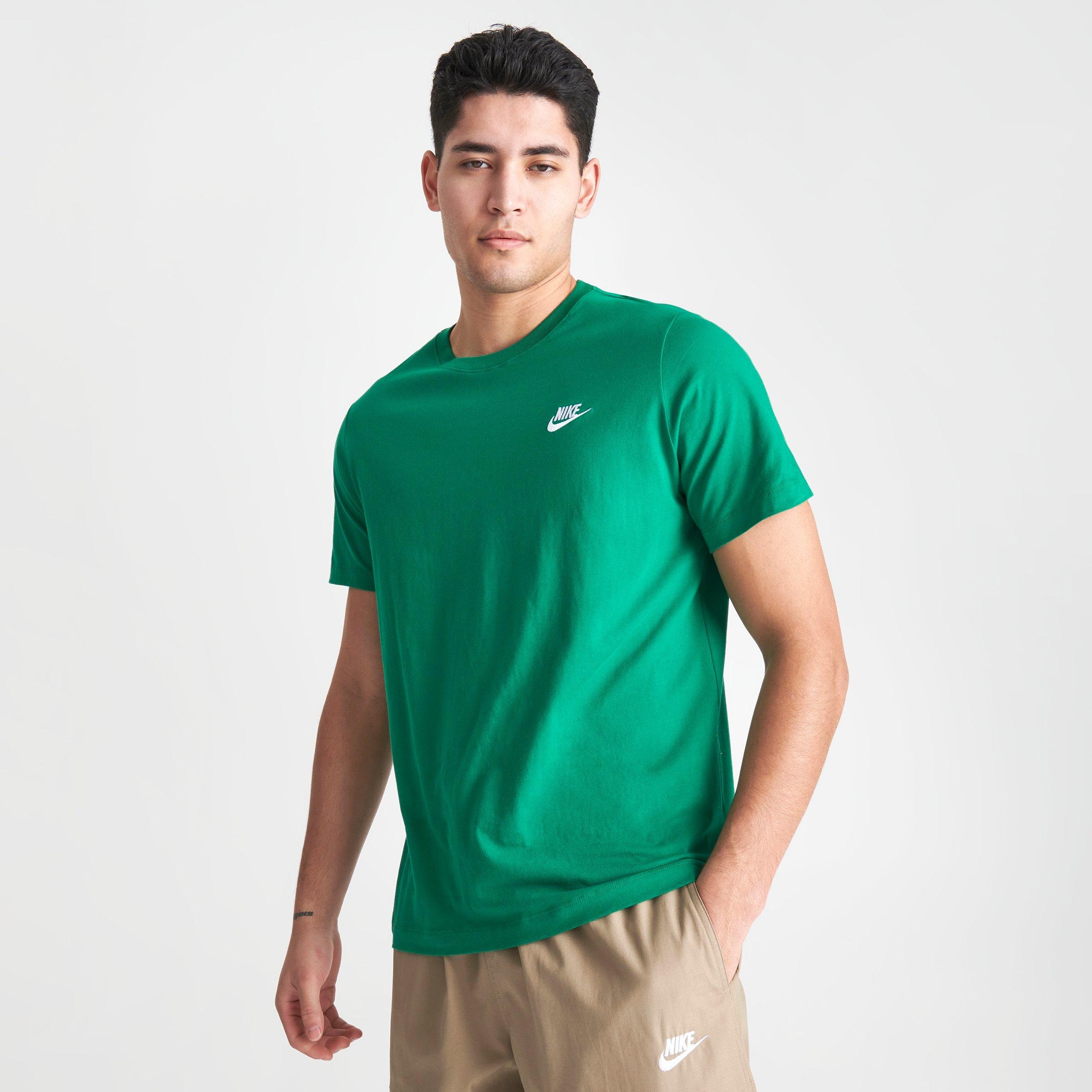 Nike Sportswear Club T-Shirt