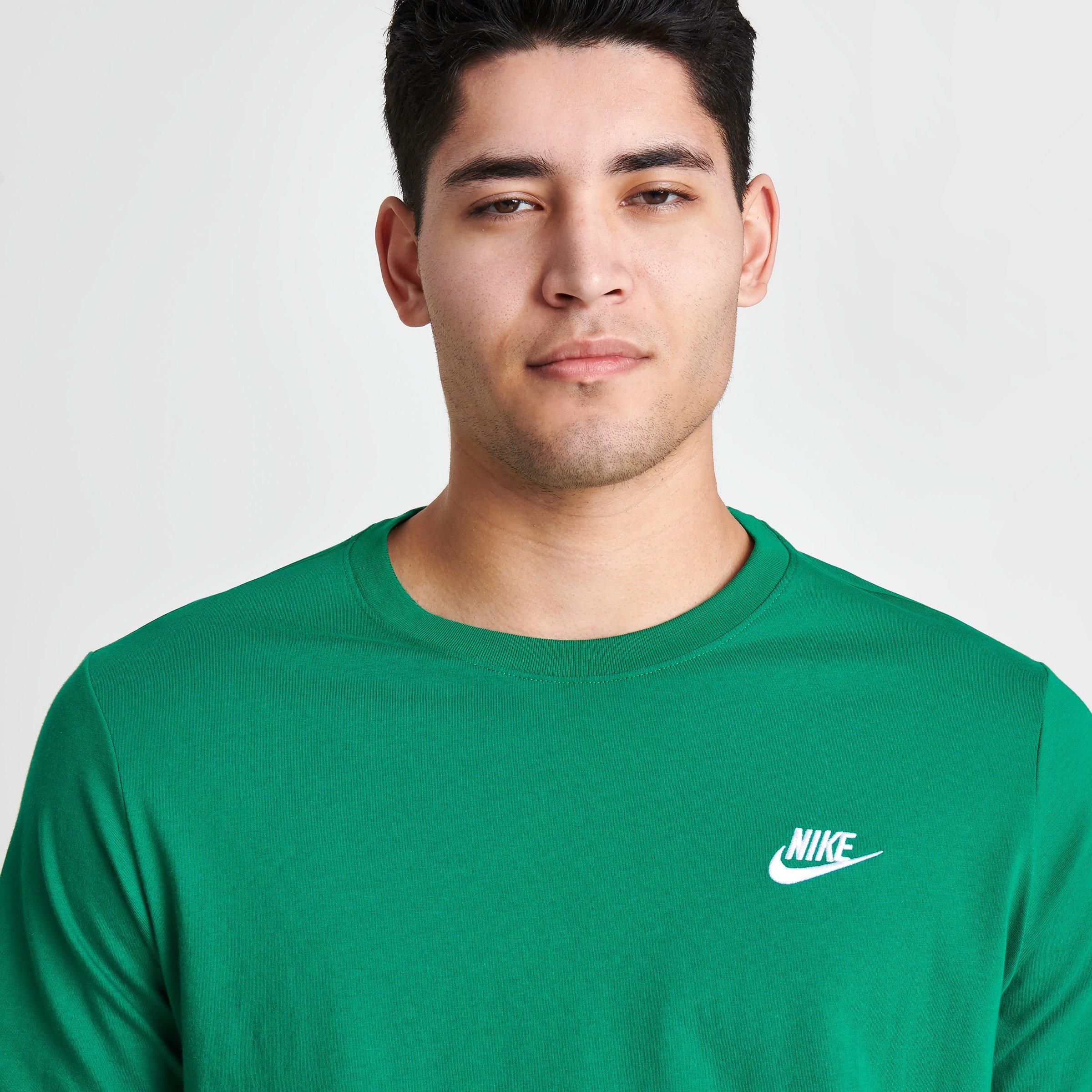 Nike Sportswear Club T-Shirt
