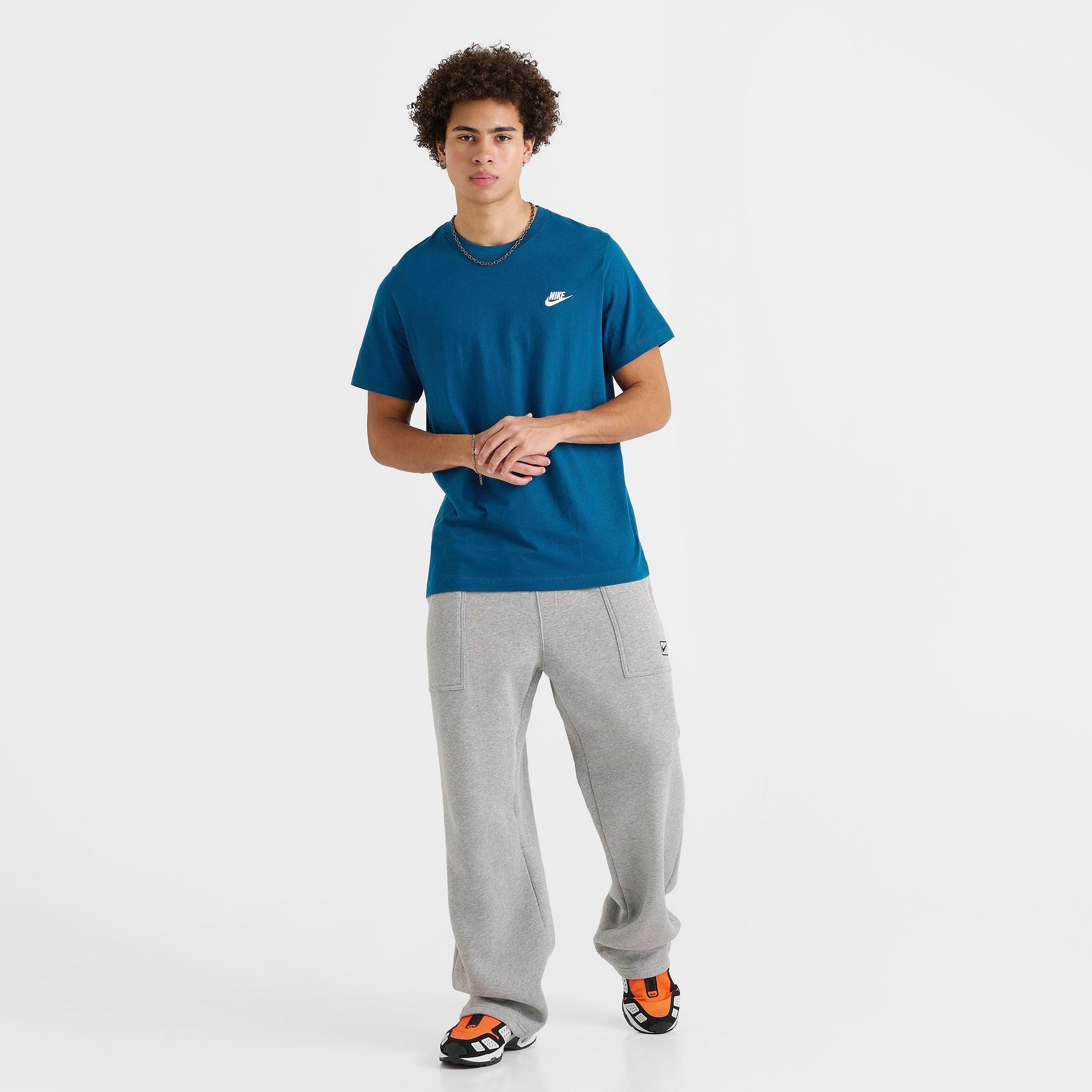 Nike Sportswear Club T-Shirt