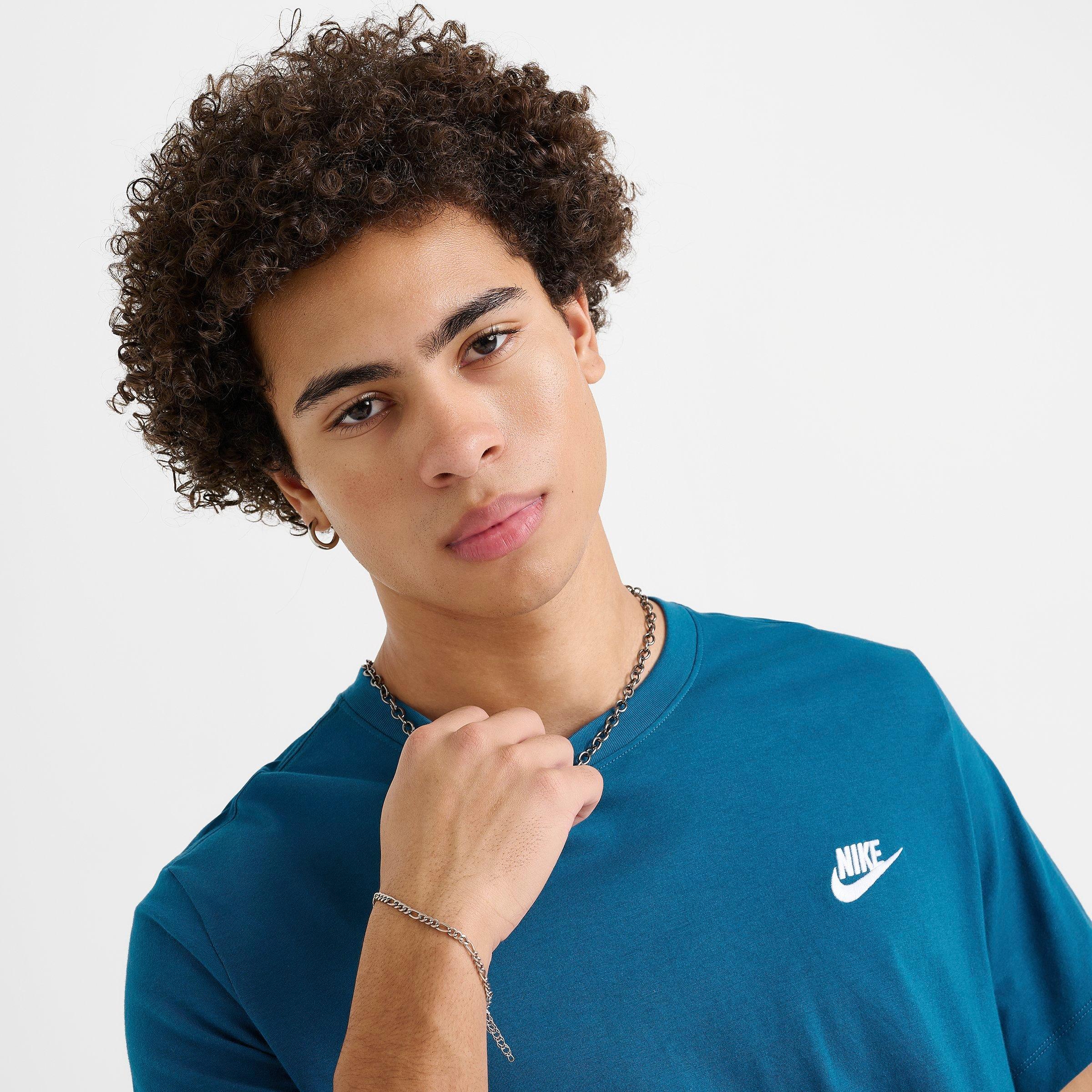 Nike Sportswear Club T-Shirt