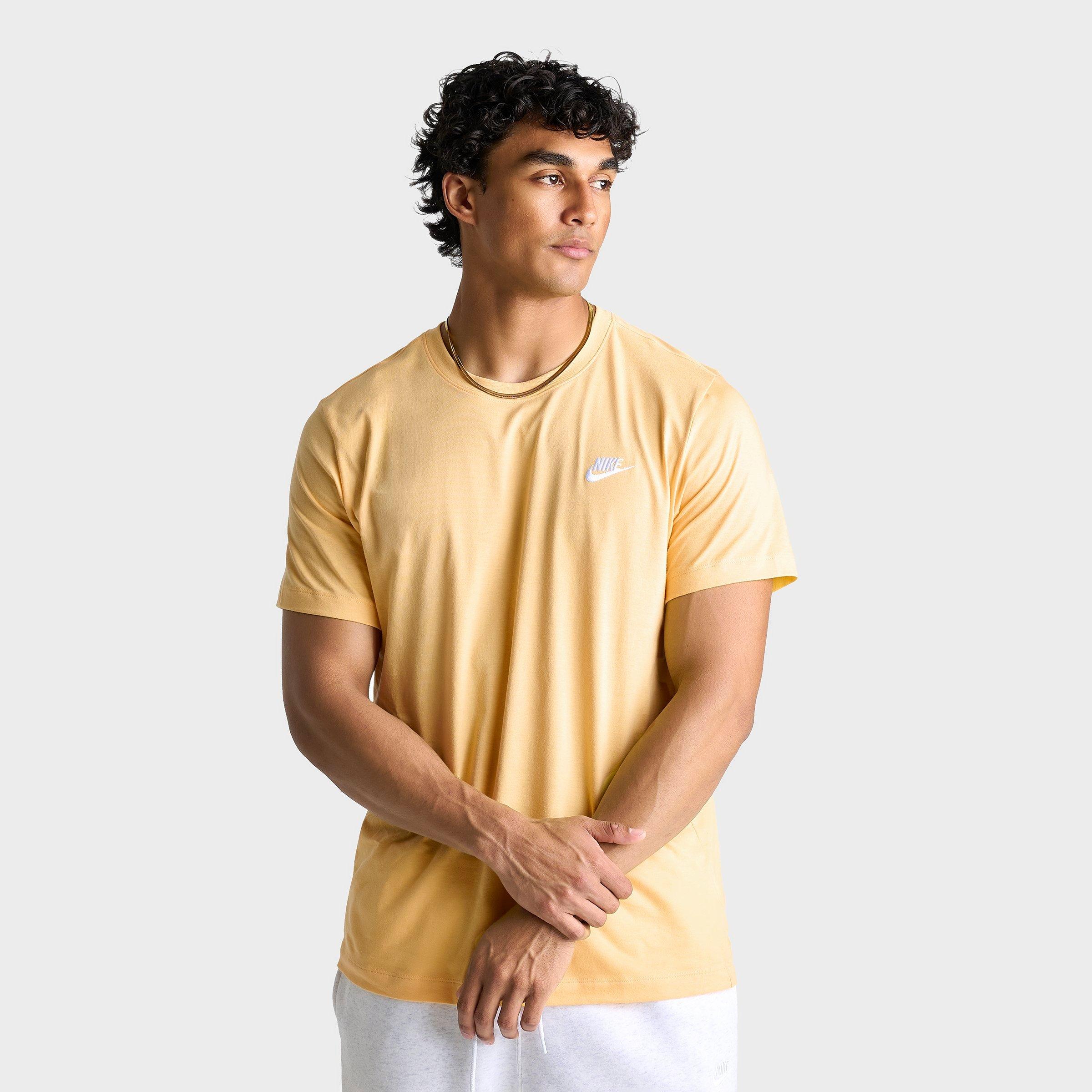 Nike Sportswear Club T-Shirt