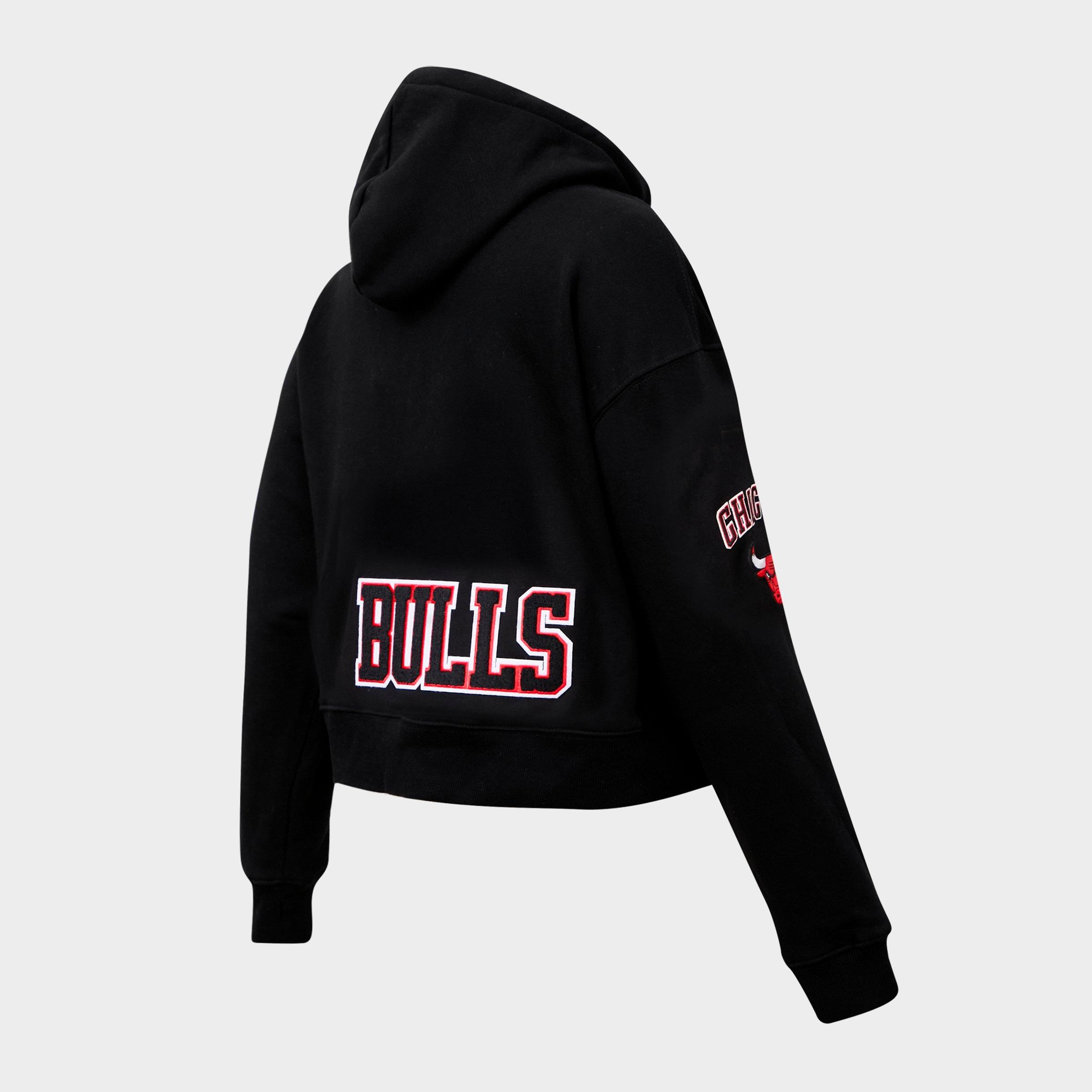Women's Pro Standard Chicago Bulls NBA Classic Fleece Cropped Pullover Hoodie