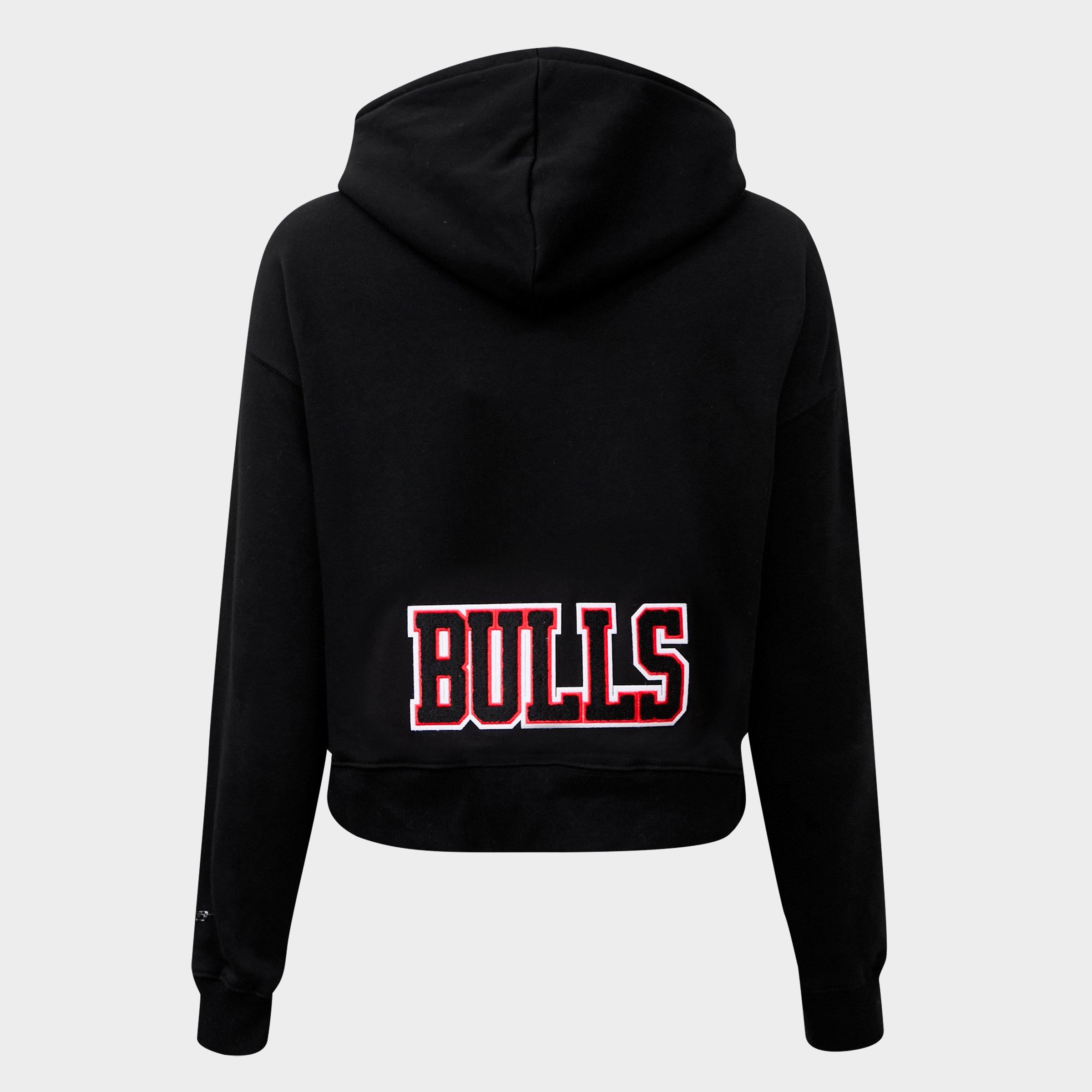 Women's Pro Standard Chicago Bulls NBA Classic Fleece Cropped Pullover Hoodie