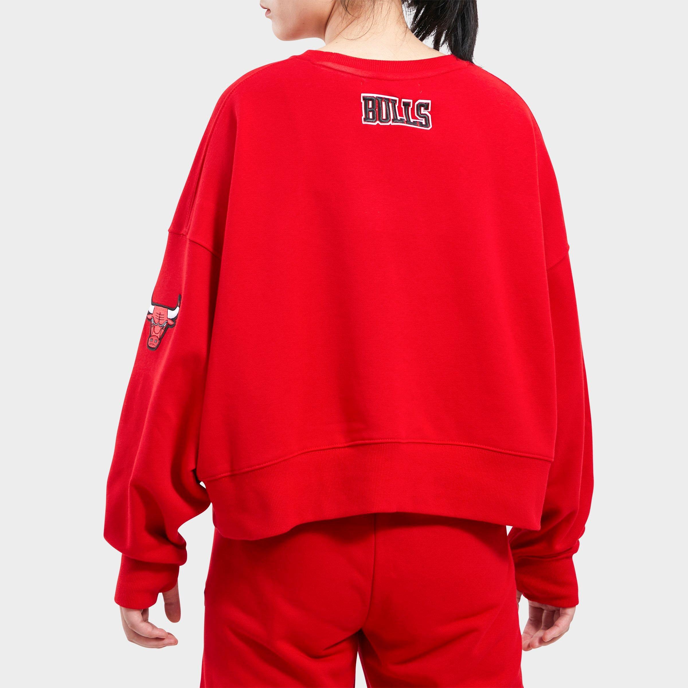 Women's Pro Standard Chicago Bulls NBA Classic Fleece Crewneck Sweatshirt