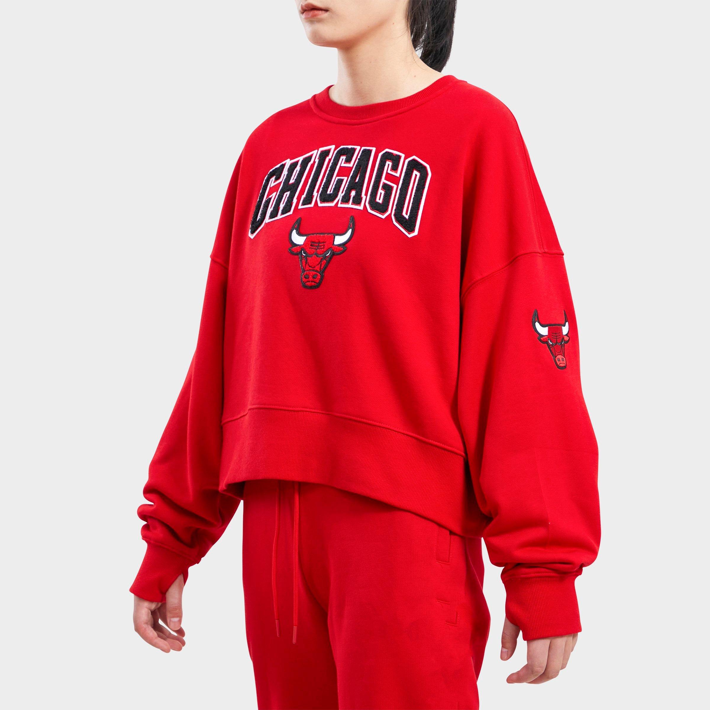 Women's Pro Standard Chicago Bulls NBA Classic Fleece Crewneck Sweatshirt