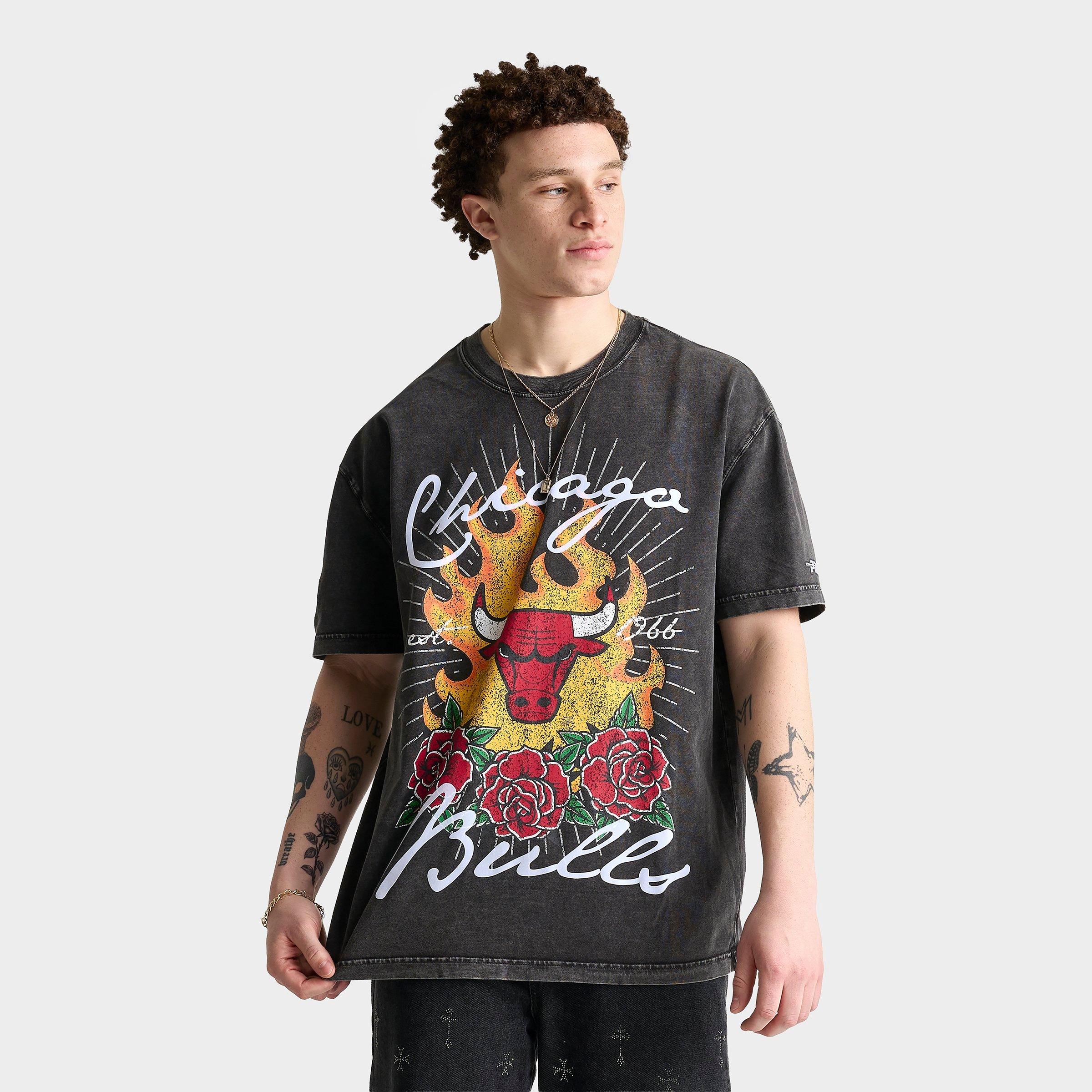 Men's Pro Standard Chicago Bulls NBA Fire And Roses T-Shirt