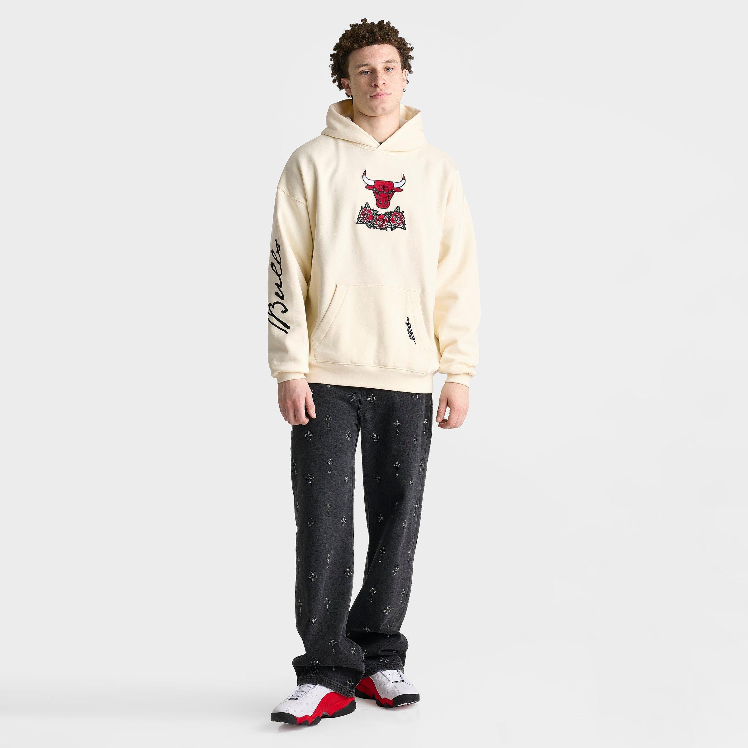 Men's Pro Standard Chicago Bulls NBA  Fire and Roses Drop Shoulder Pullover Hoodie
