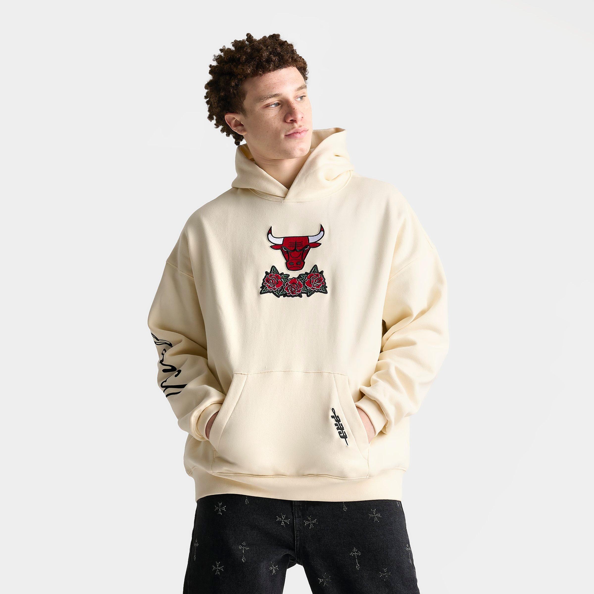 Men's Pro Standard Chicago Bulls NBA  Fire and Roses Drop Shoulder Pullover Hoodie