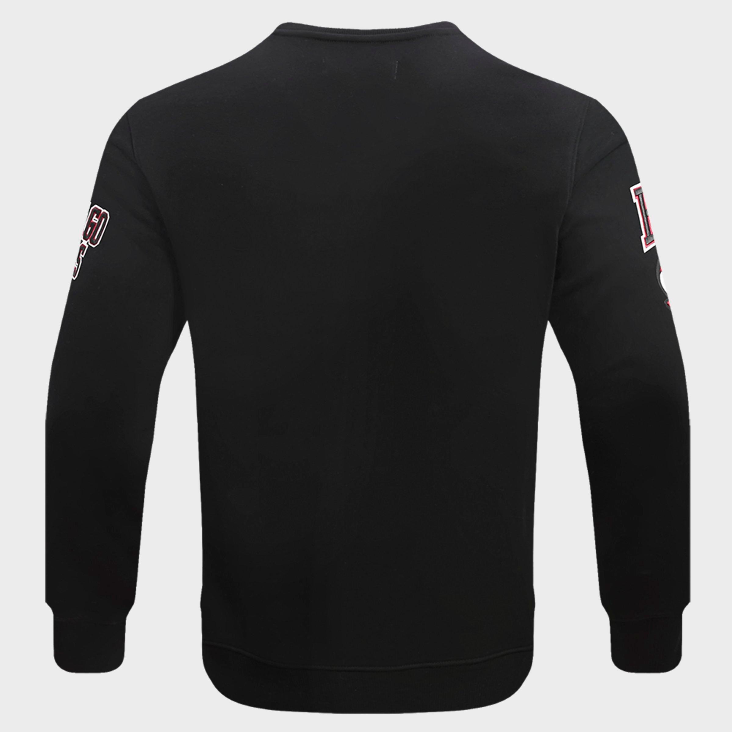 Men's Pro Standard Chicago Bulls NBA Old English Fleece Crewneck Sweatshirt