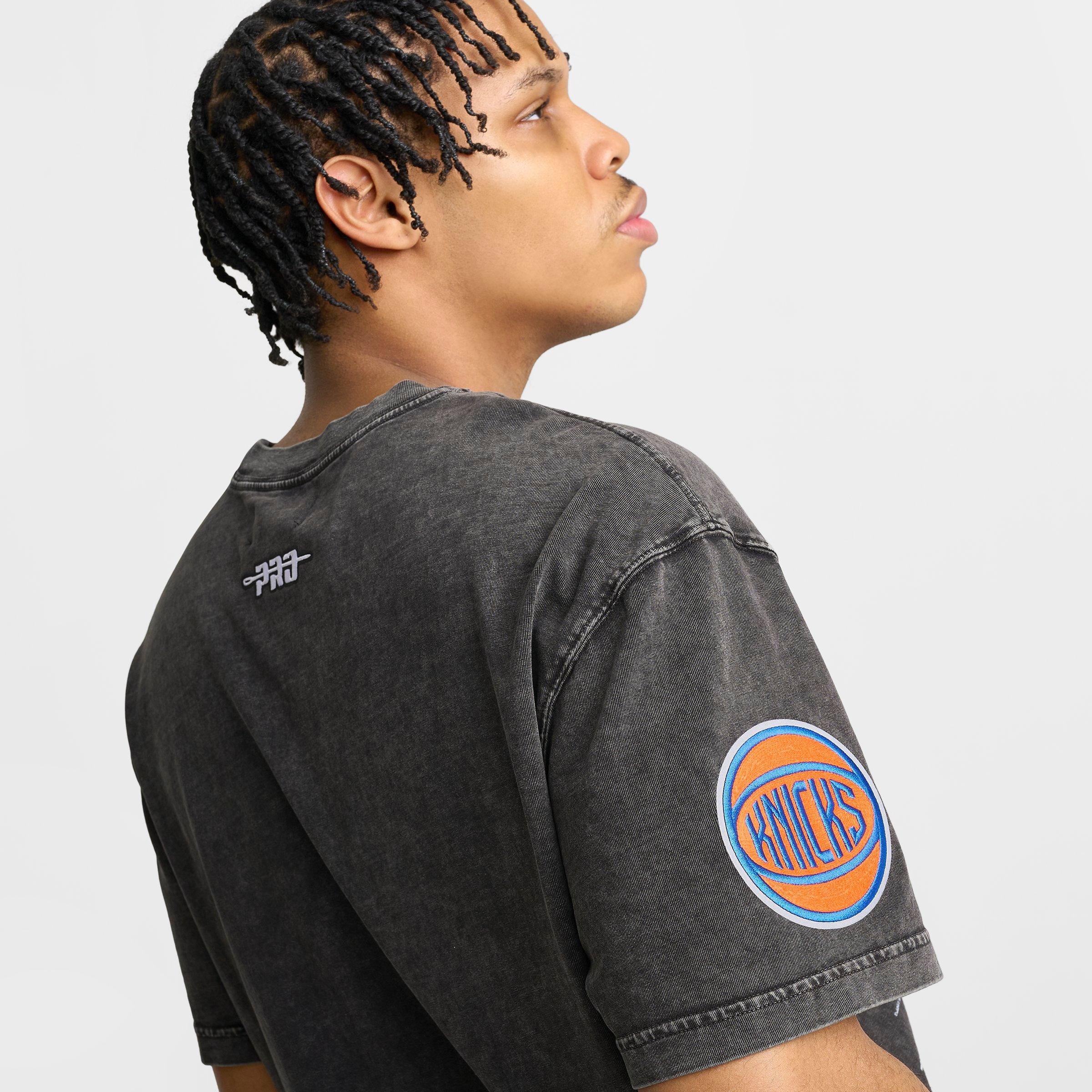 Men's Pro Standard New York Knicks NBA Fire And Roses T-Shirt