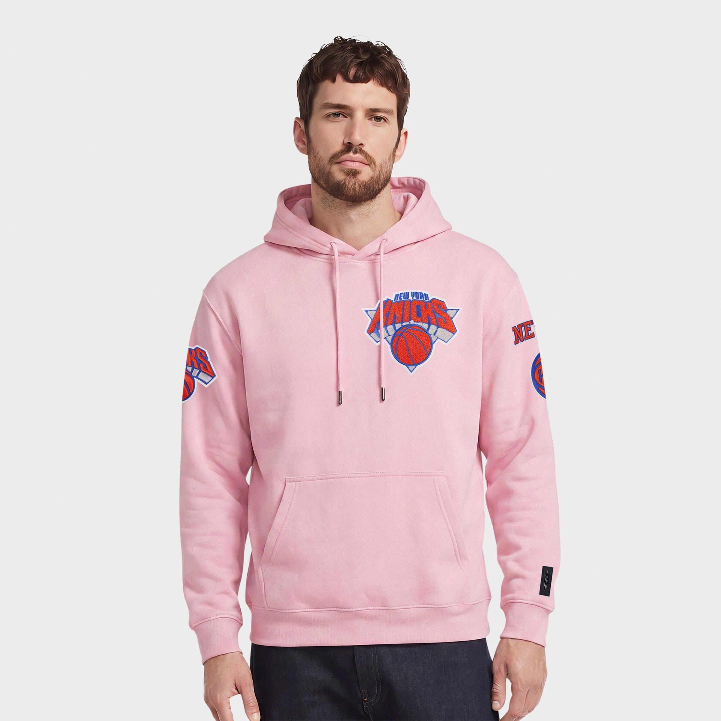 Men's Pro Standard New York Knicks NBA Classic Chenille Pullover