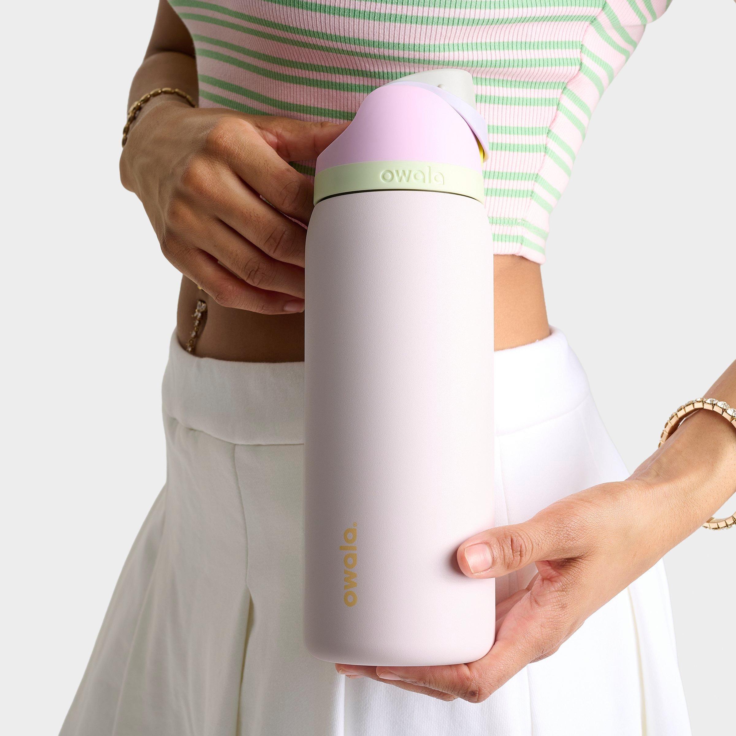 Owala FreeSip Water Bottle (32 oz) | JD Sports