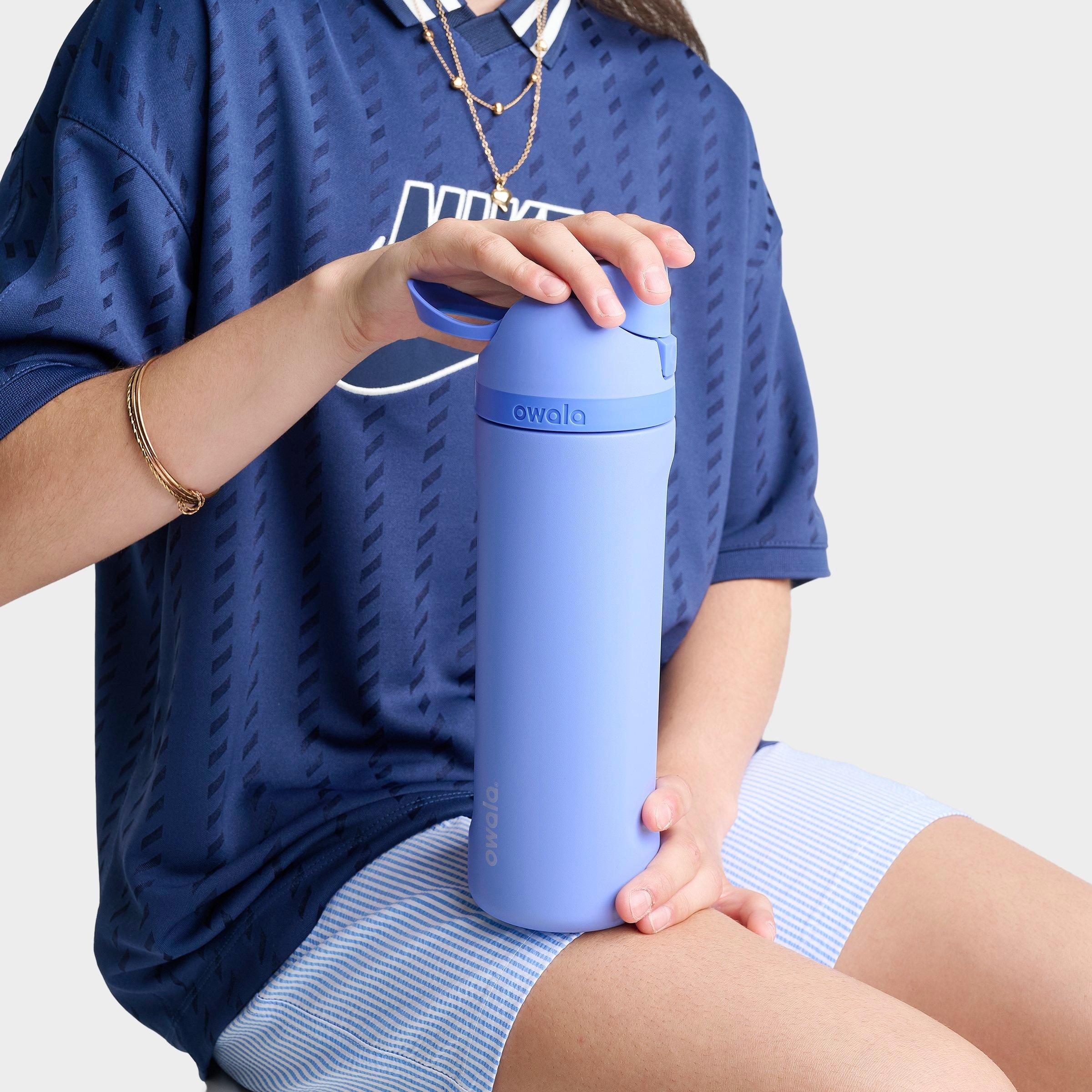 Owala FreeSip Water Bottle (24 oz) | JD Sports