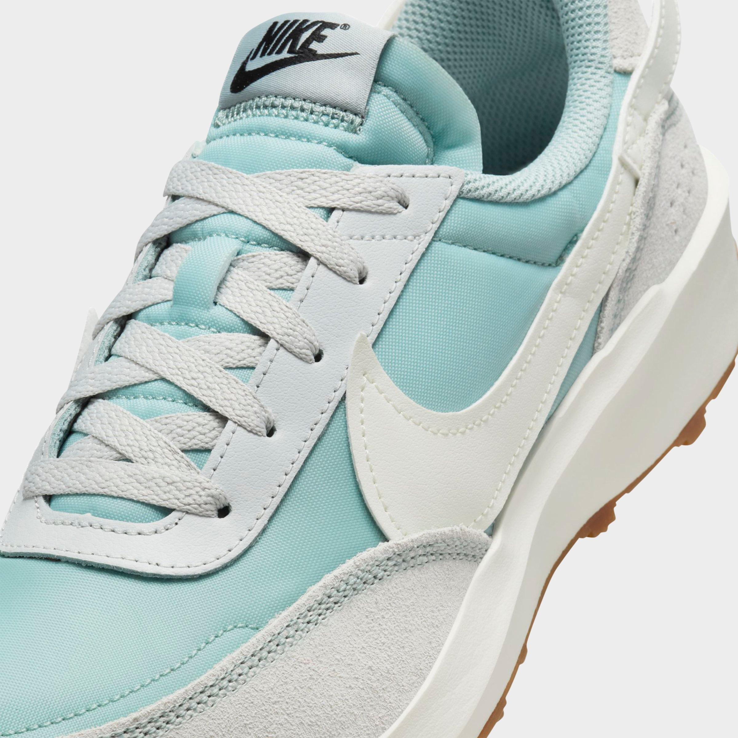 Women's Nike Waffle Debut Casual Shoes