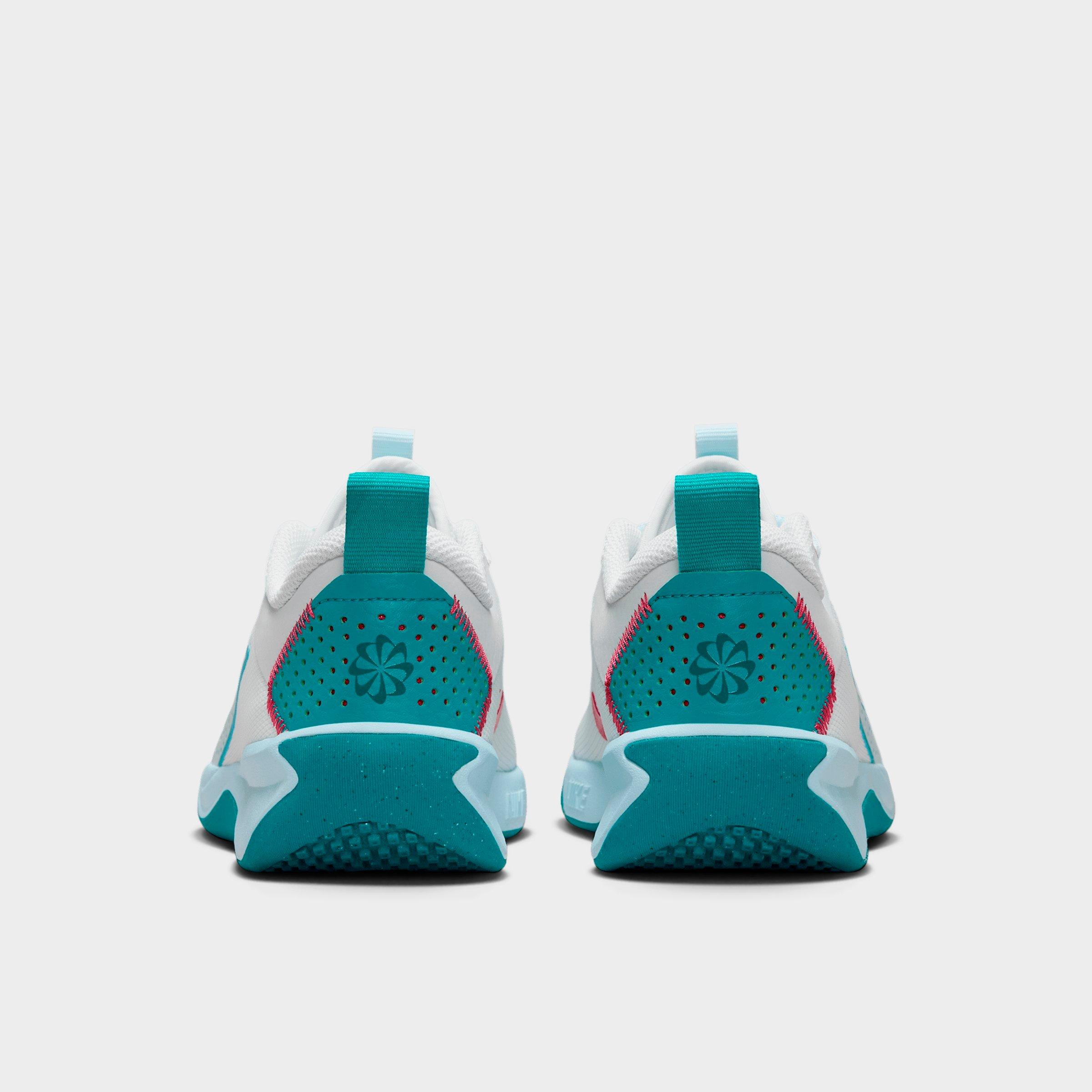 Big Kids' Nike Omni Multi-Court Casual Shoes