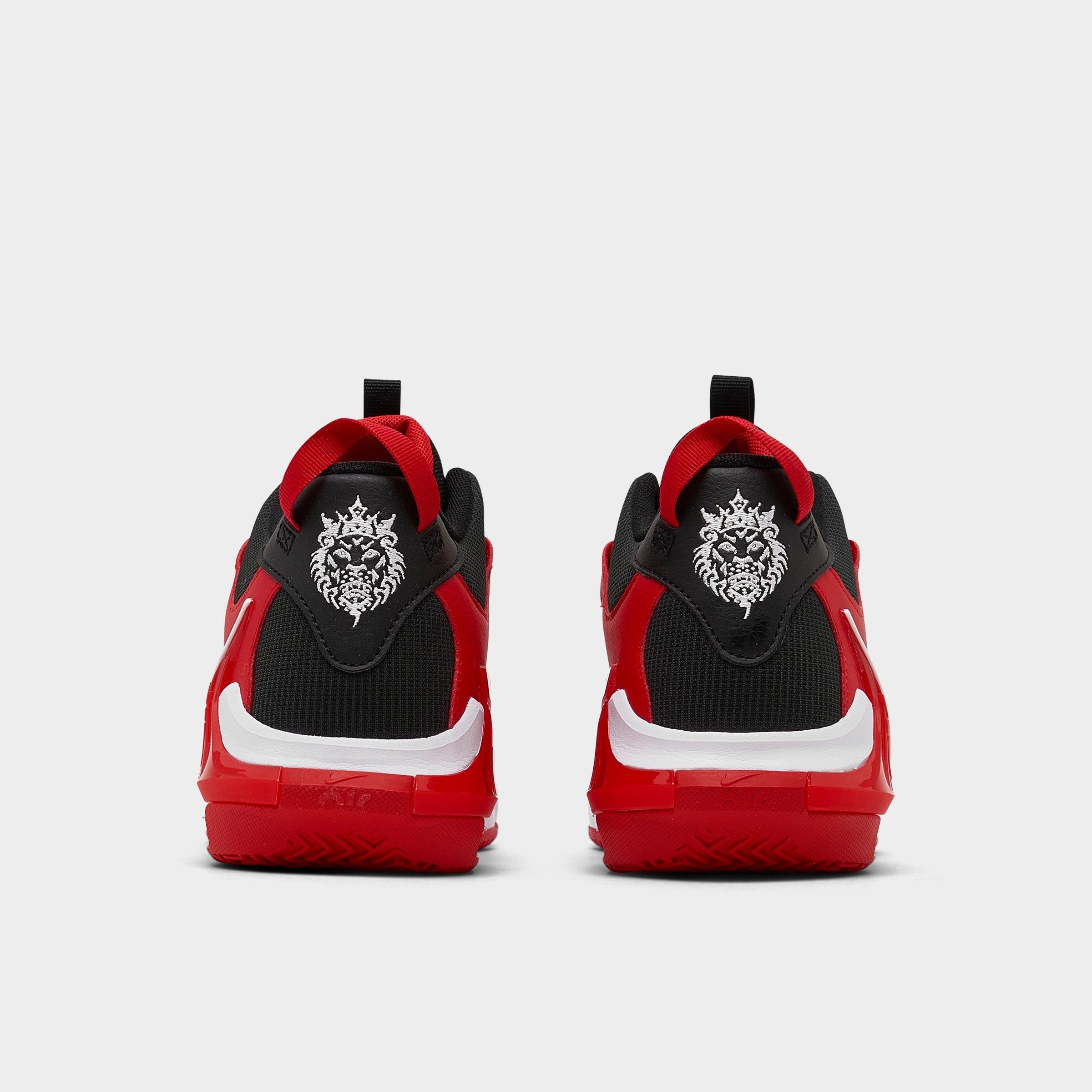 Big Kids' Nike LeBron Witness 7 Basketball Shoes