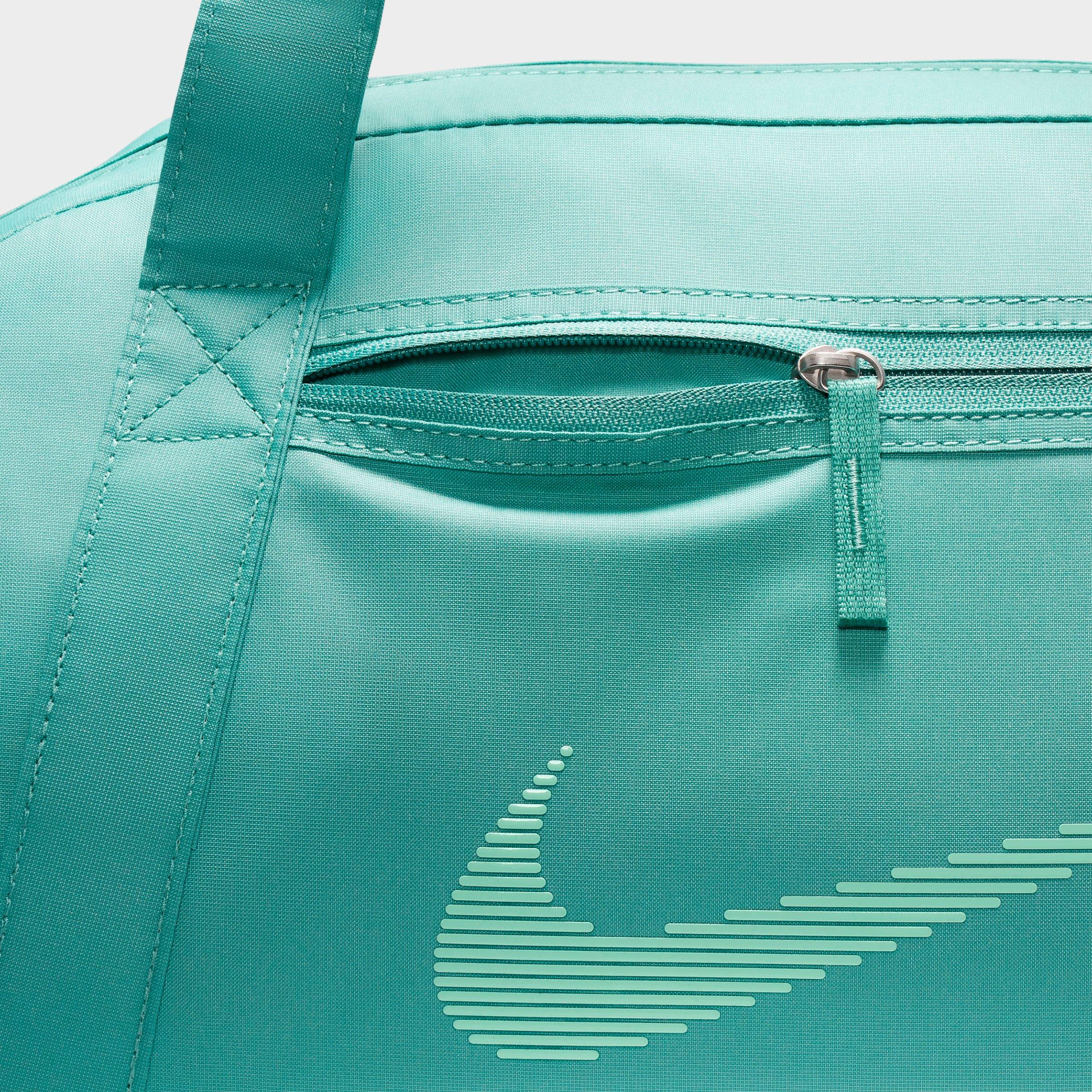 Women's Nike Gym Club Duffel Bag (24L)