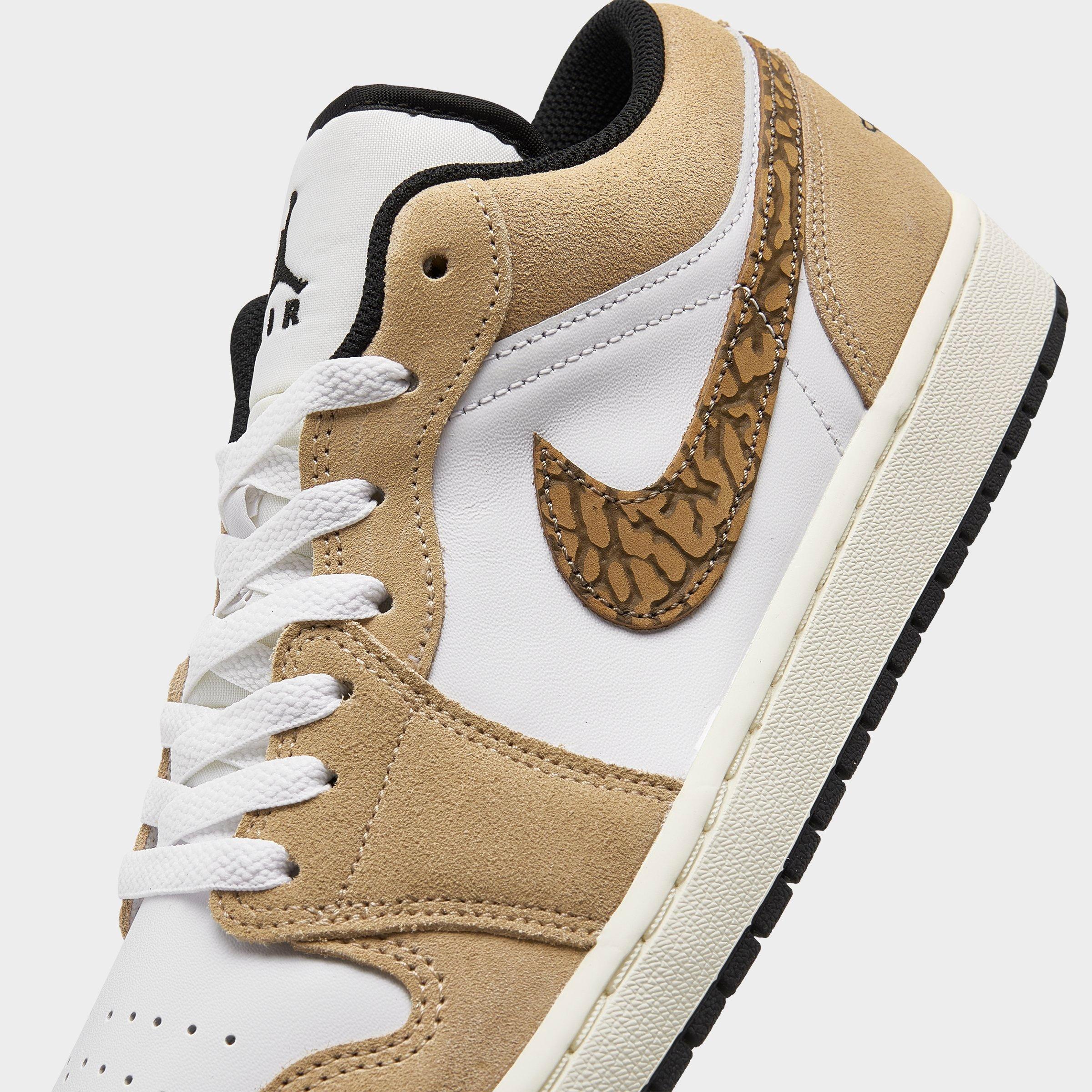 Air Jordan Retro 1 Low SE Casual Shoes