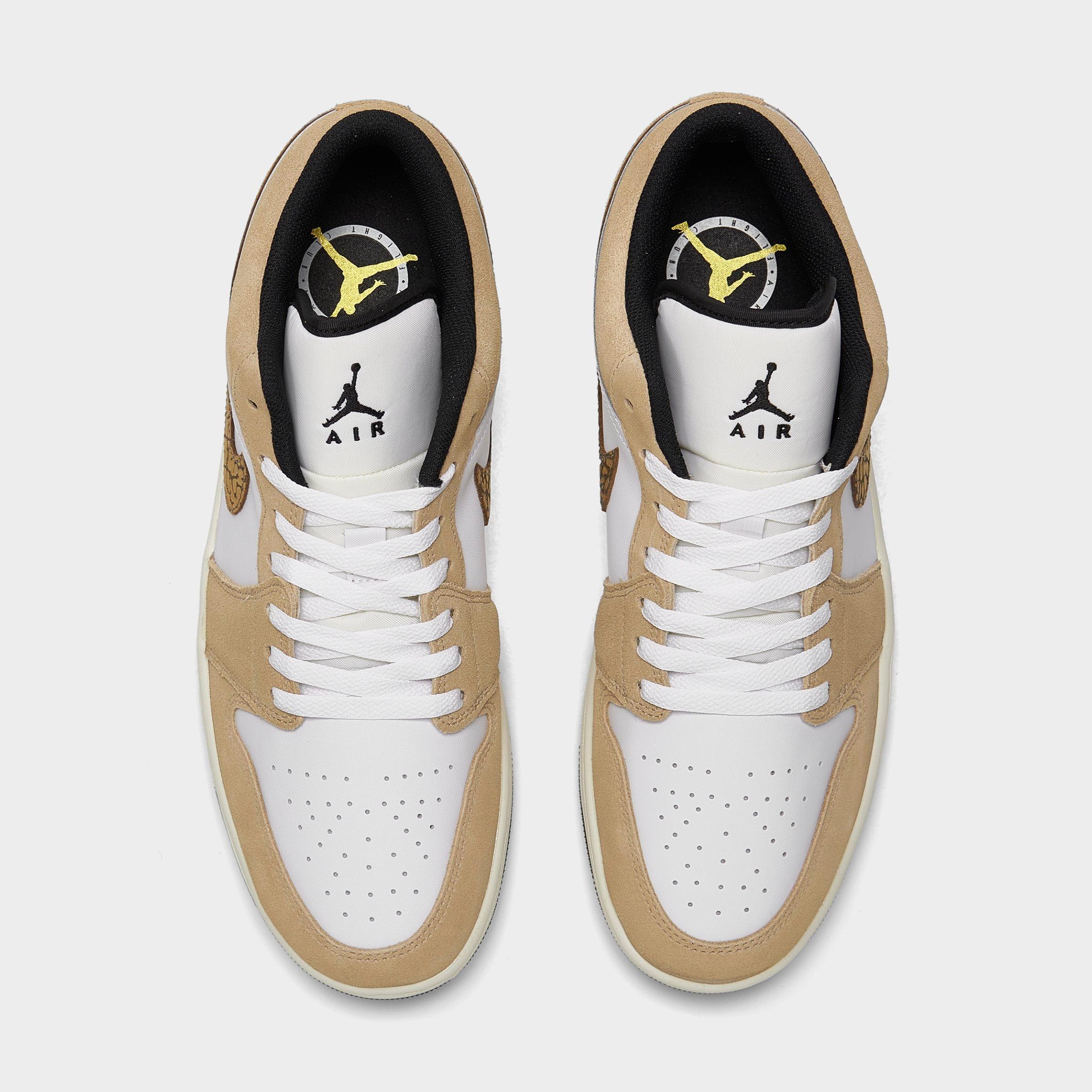 Air Jordan Retro 1 Low SE Casual Shoes