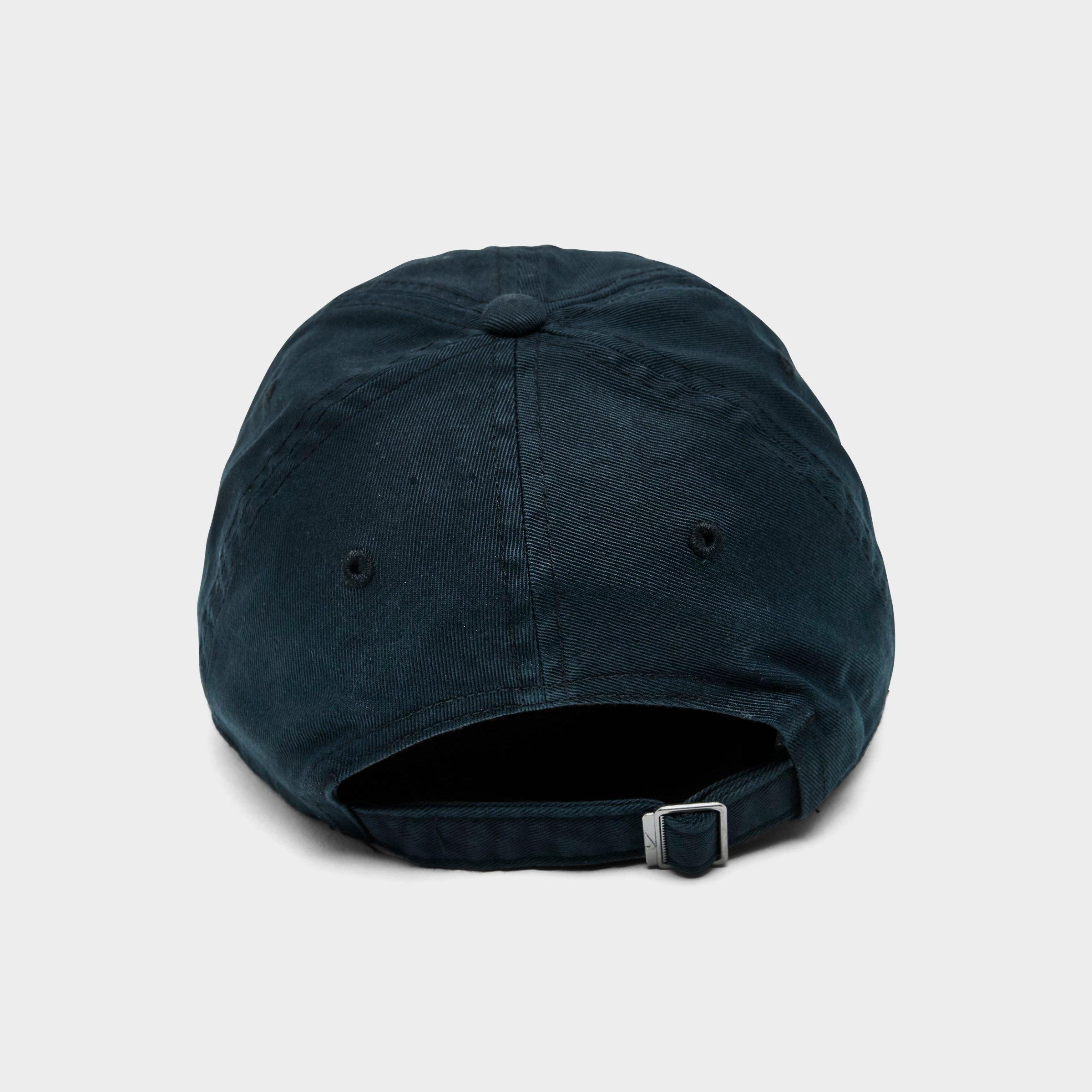Nike Club Unstructured Futura Wash Strapback Hat