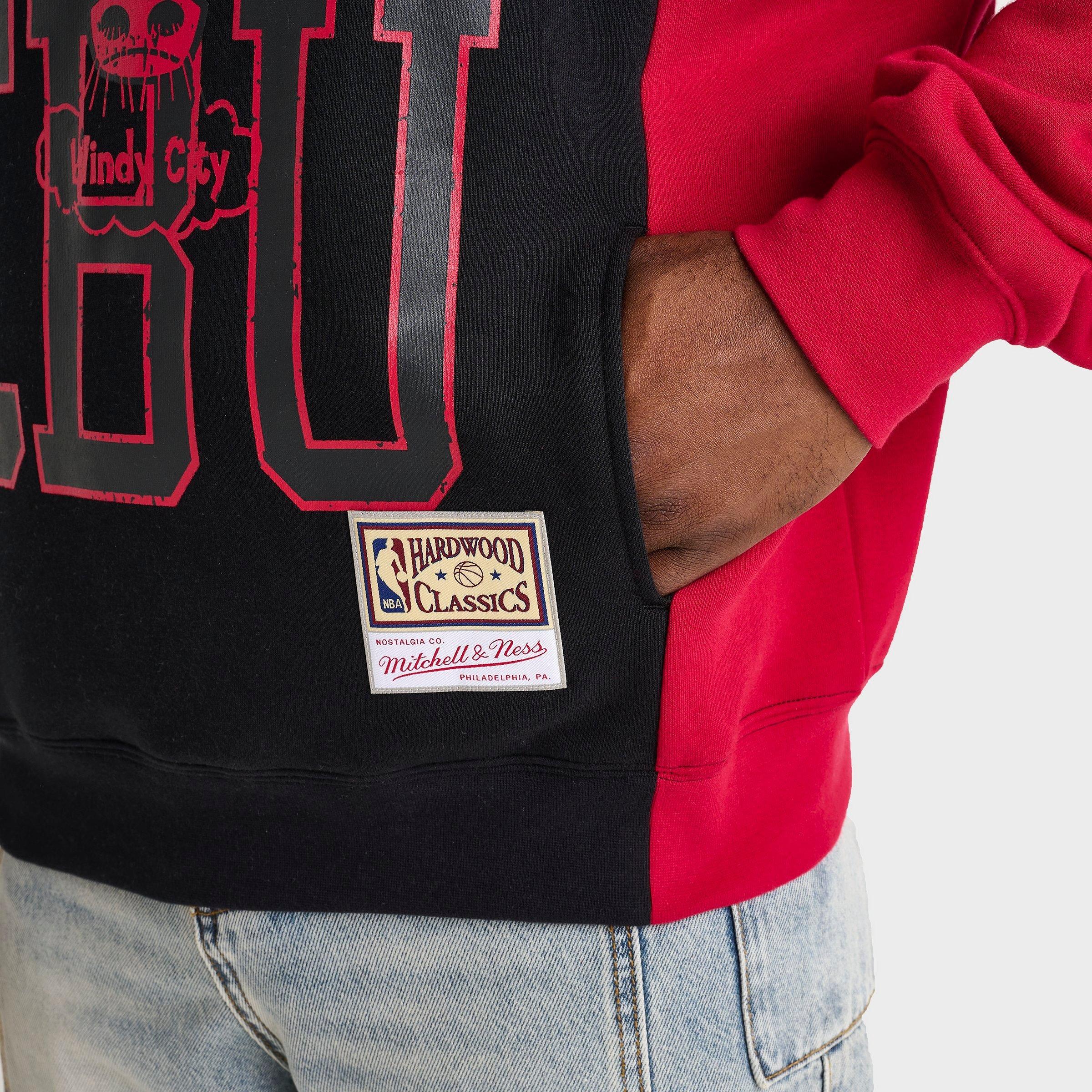 Men's Mitchell & Ness Chicago Bulls NBA Split Crewneck Sweatshirt