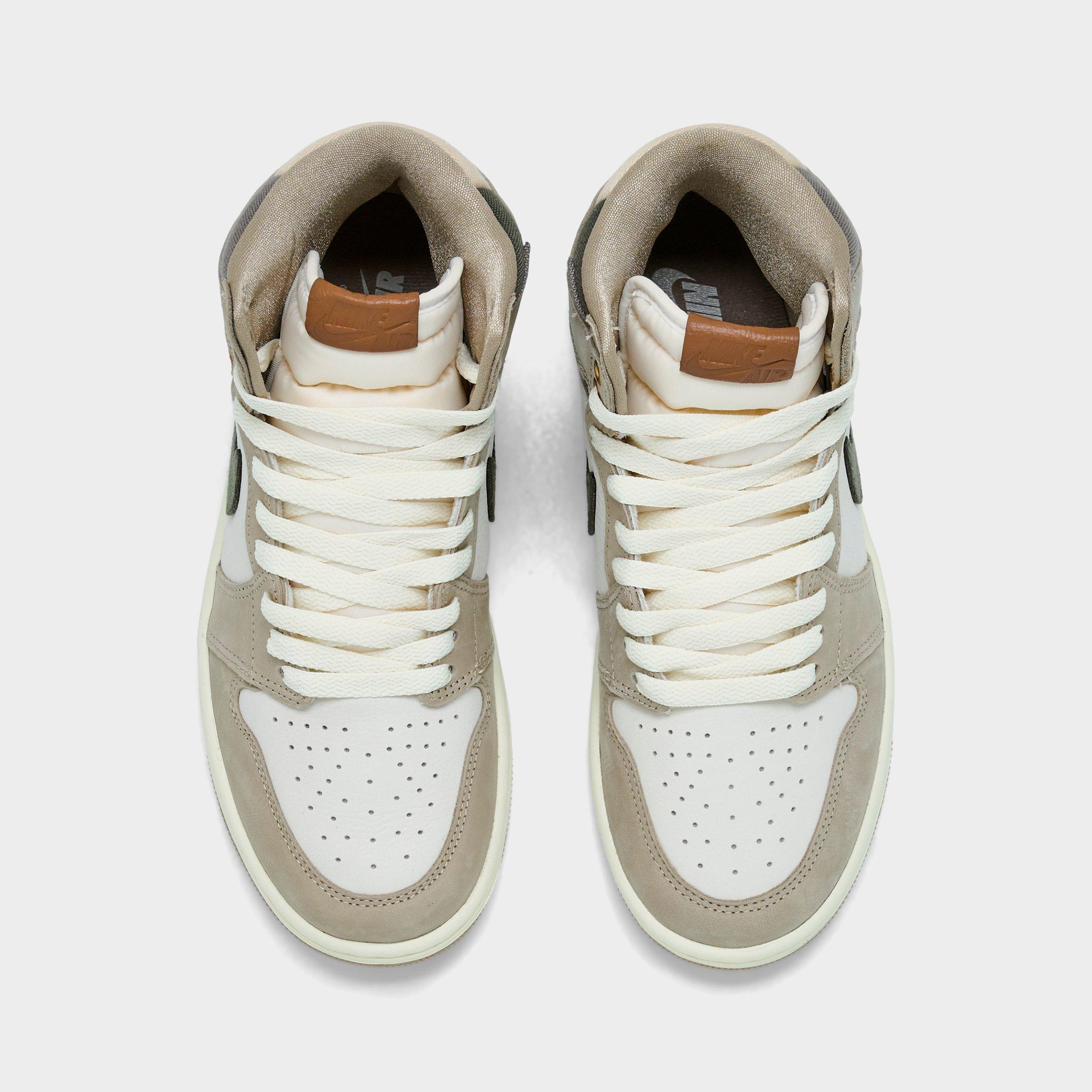 Women's Air Jordan Retro 1 High OG Casual Shoes