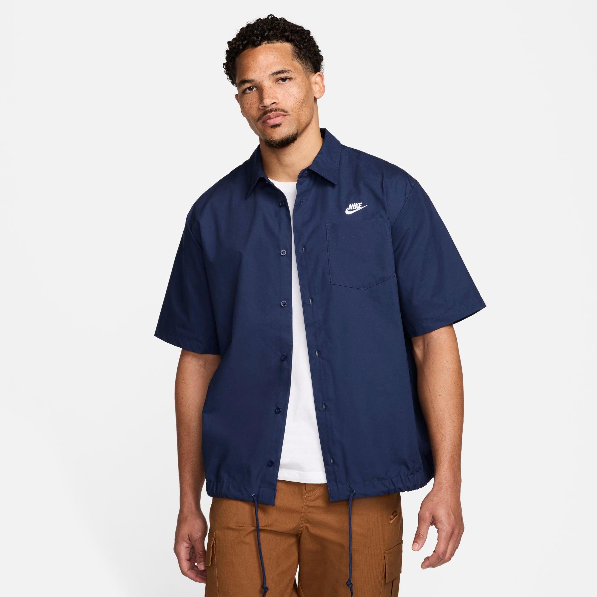 Men's Nike Club Oxford Button-Down Short-Sleeve Shirt | JD