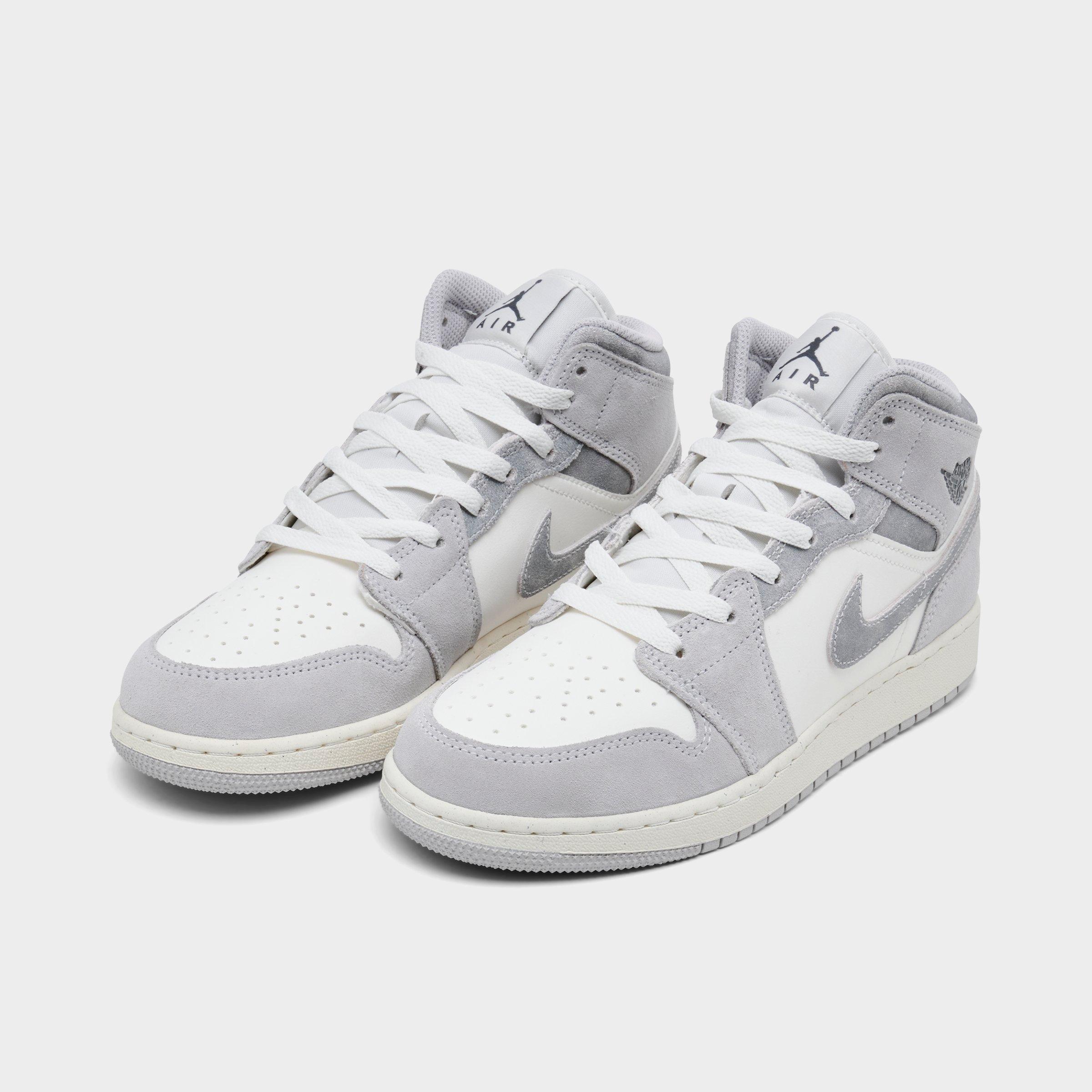 Big Kids' Air Jordan Retro 1 Mid SE Casual Shoes