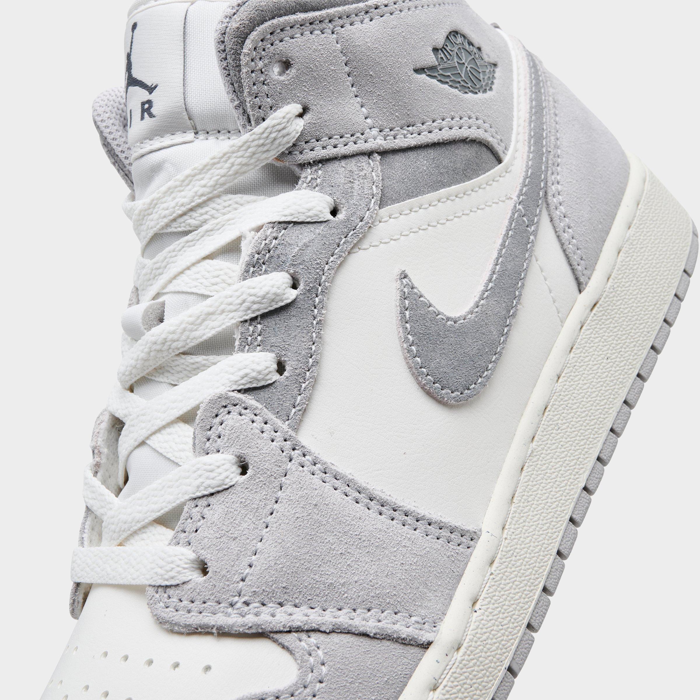 Big Kids' Air Jordan Retro 1 Mid SE Casual Shoes
