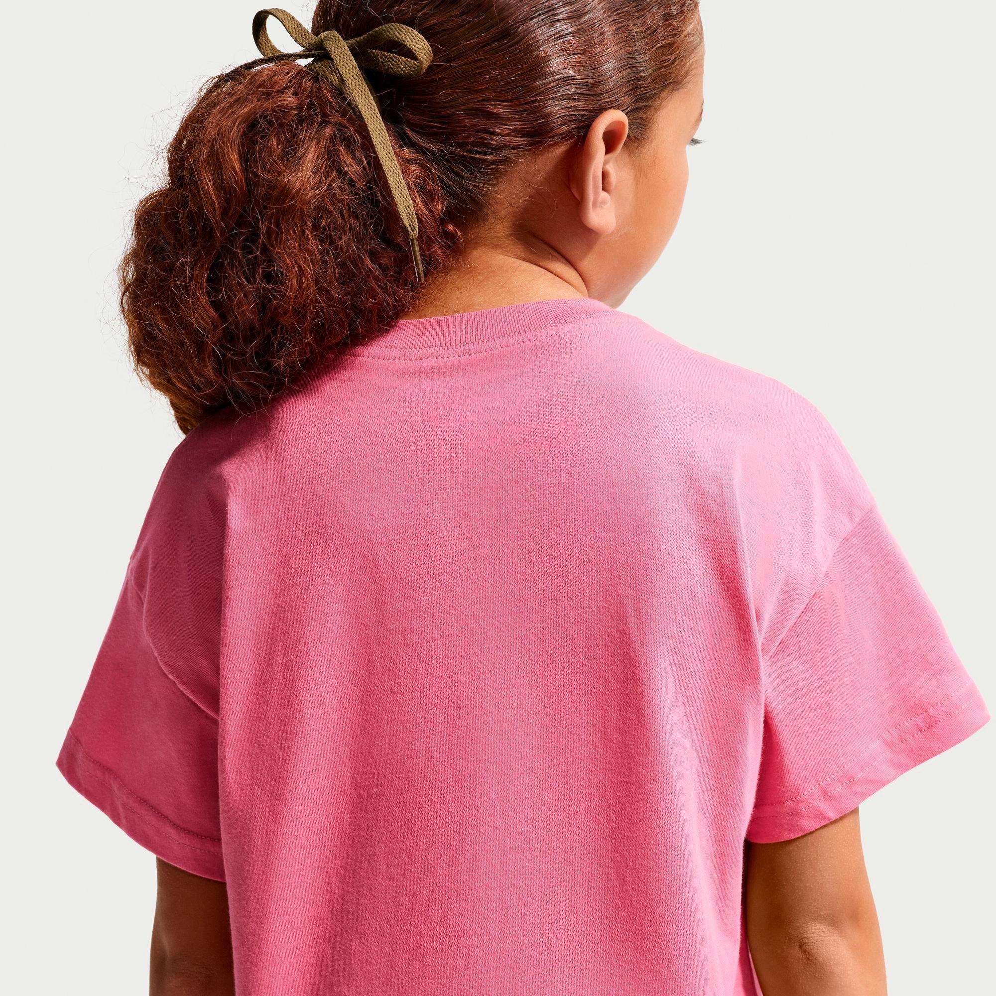 Girls' Big Kids' Nike Sportswear Essential T-Shirt