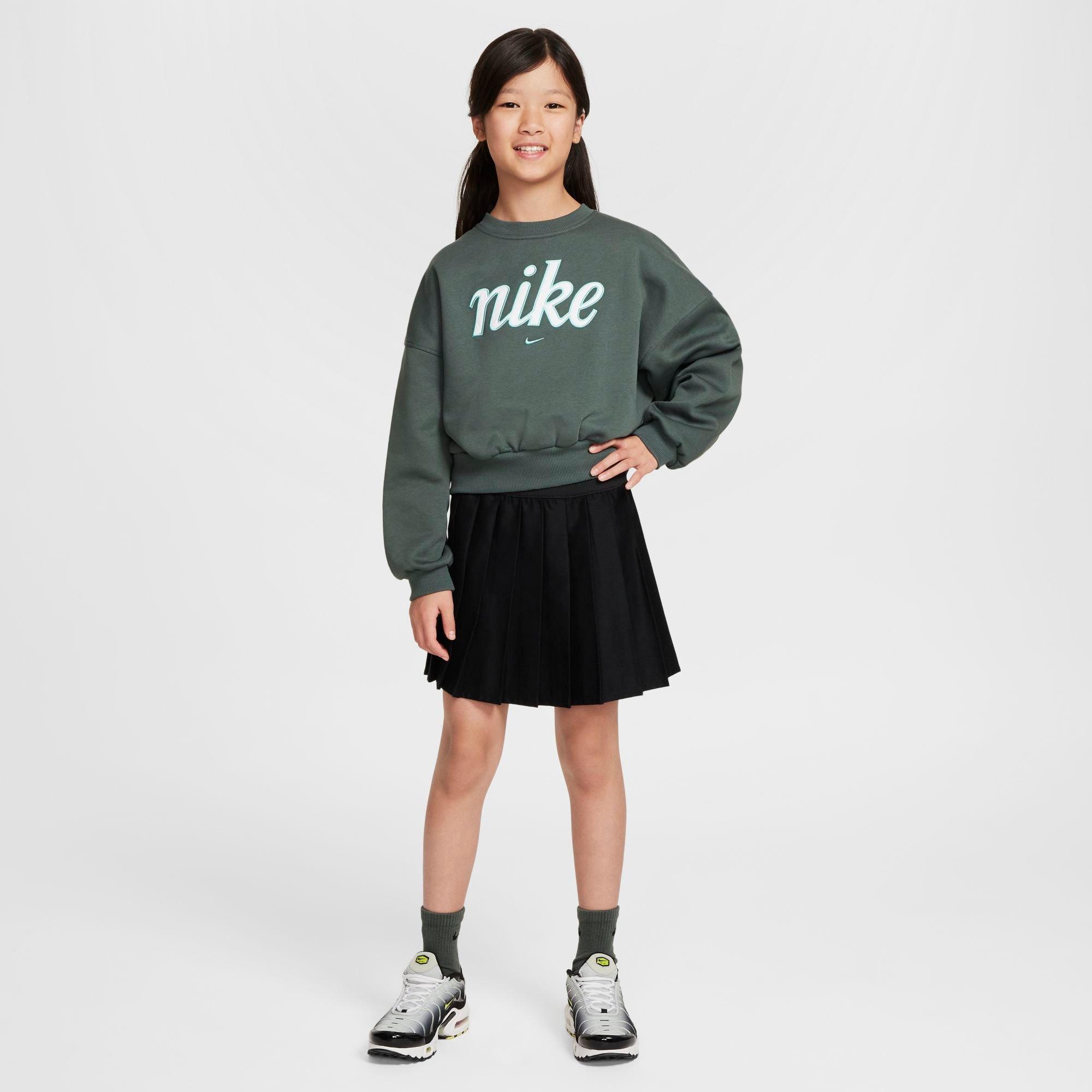 Girls' Big Kids' Nike Sportswear Club Fleece Boxy Crewneck Sweatshirt