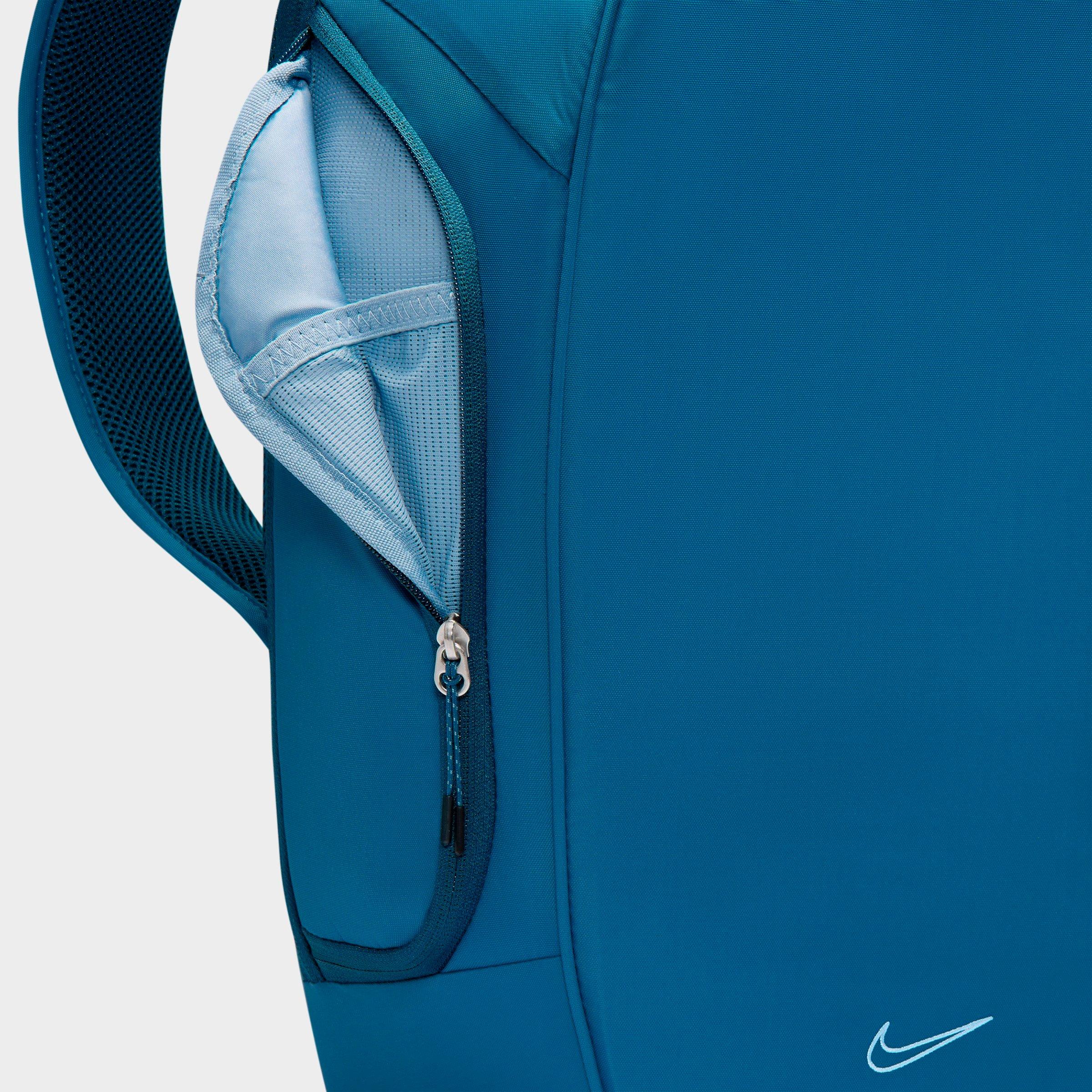 Nike Sportswear Commute Backpack (25L)