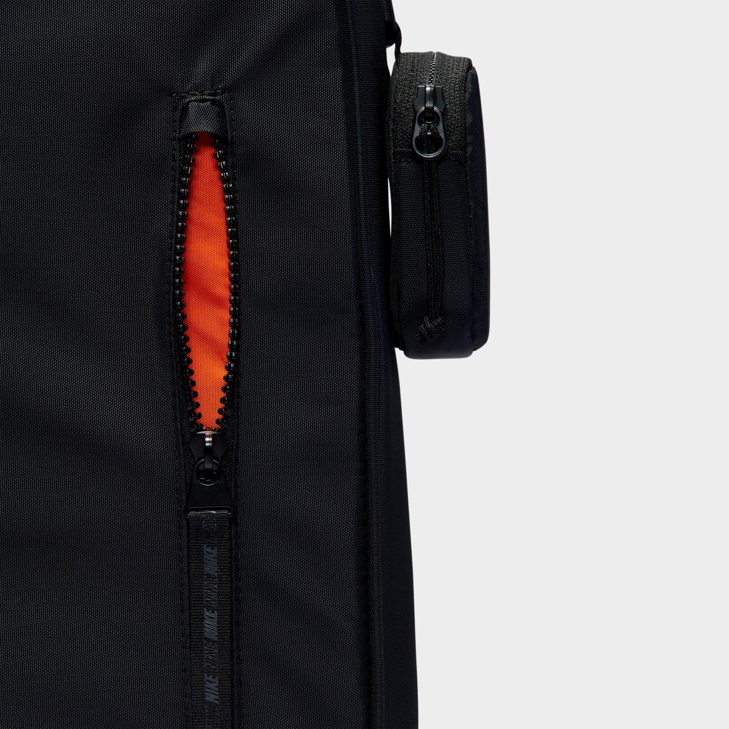 Nike Sportswear Commute Tote Bag (20L)