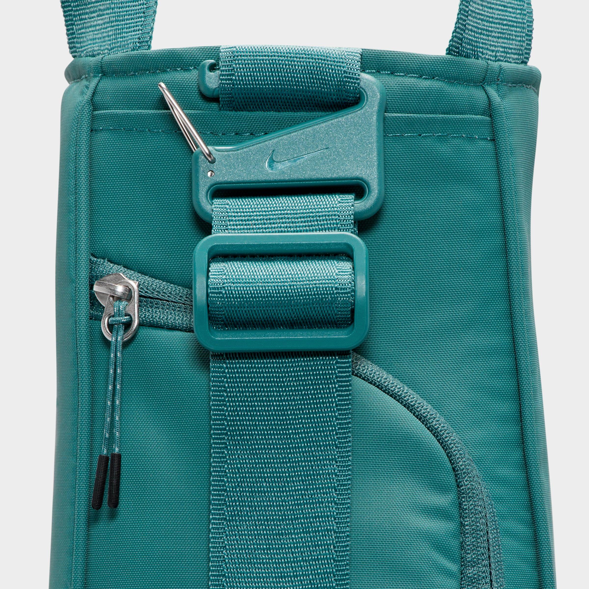 Nike Sportswear Commute Tote Bag (20L)