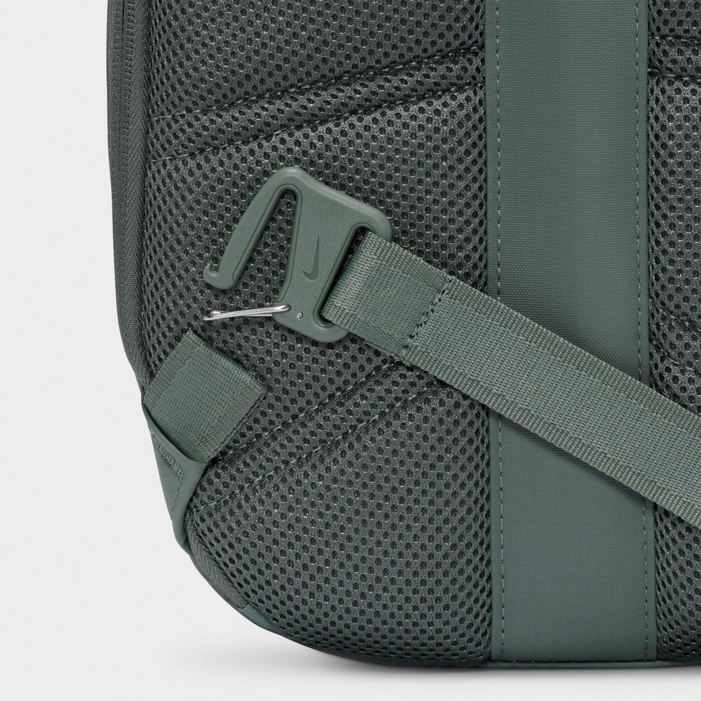 Nike Sportswear Commute Sling Bag (9L)