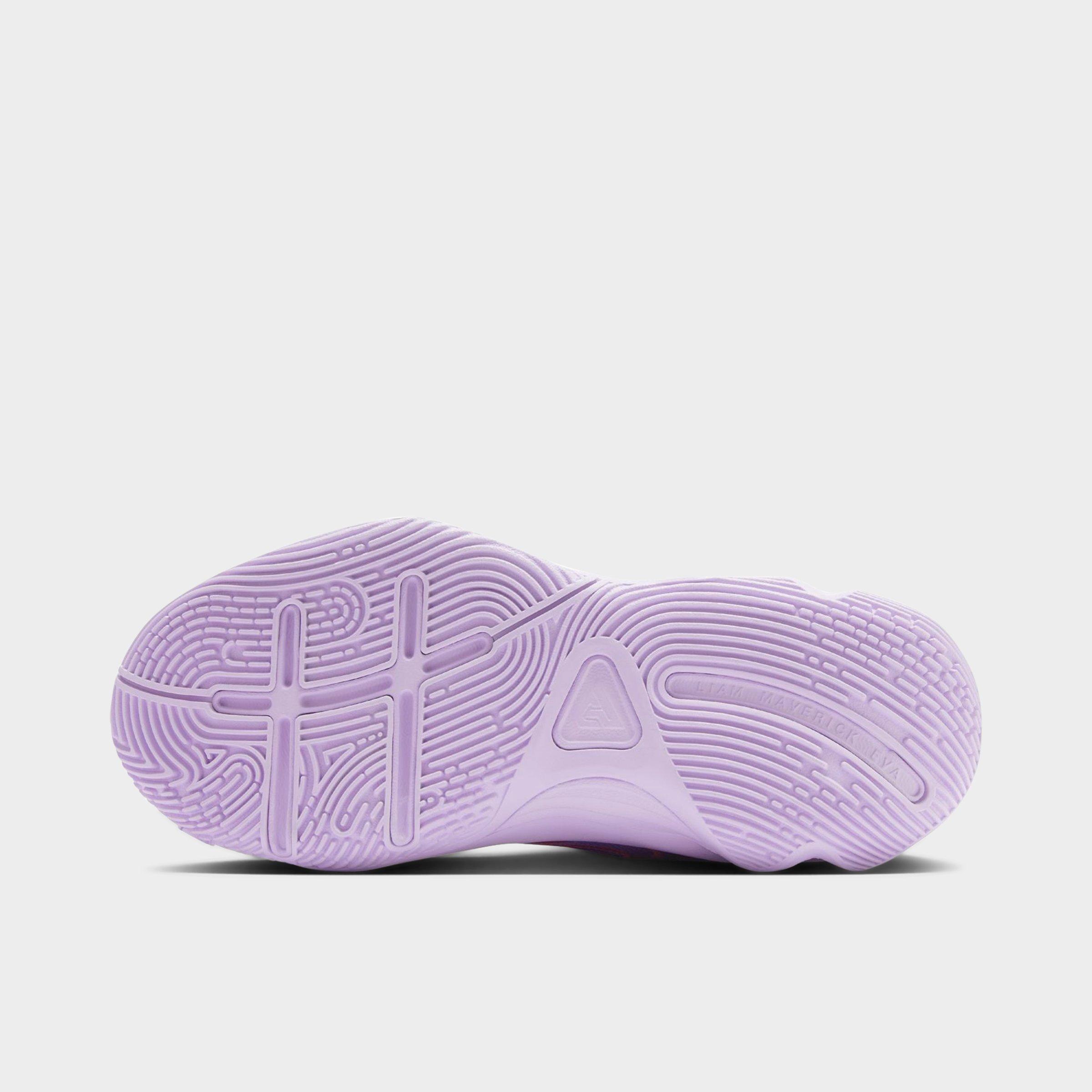 Big Kids’ Nike Giannis Immortality 4 Basketball Shoes