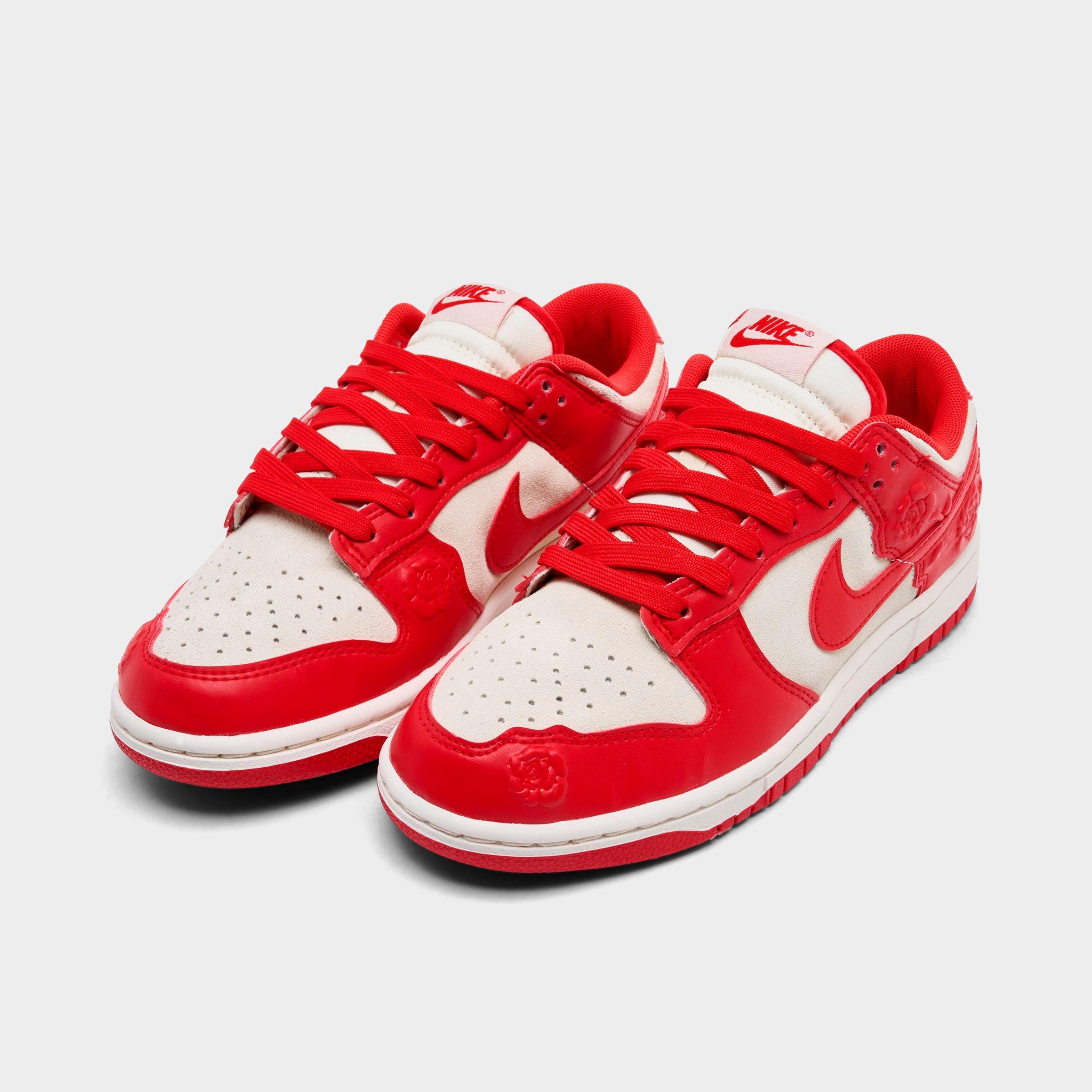 Women's Nike Dunk Low LE Casual Shoes